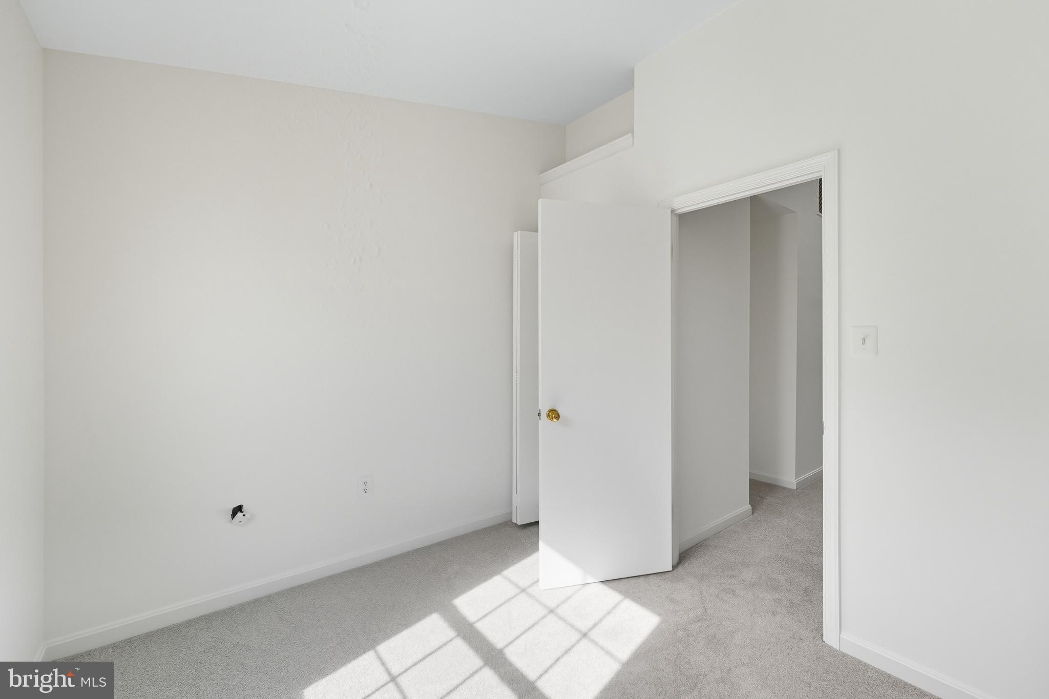 CALVERTON - Residential