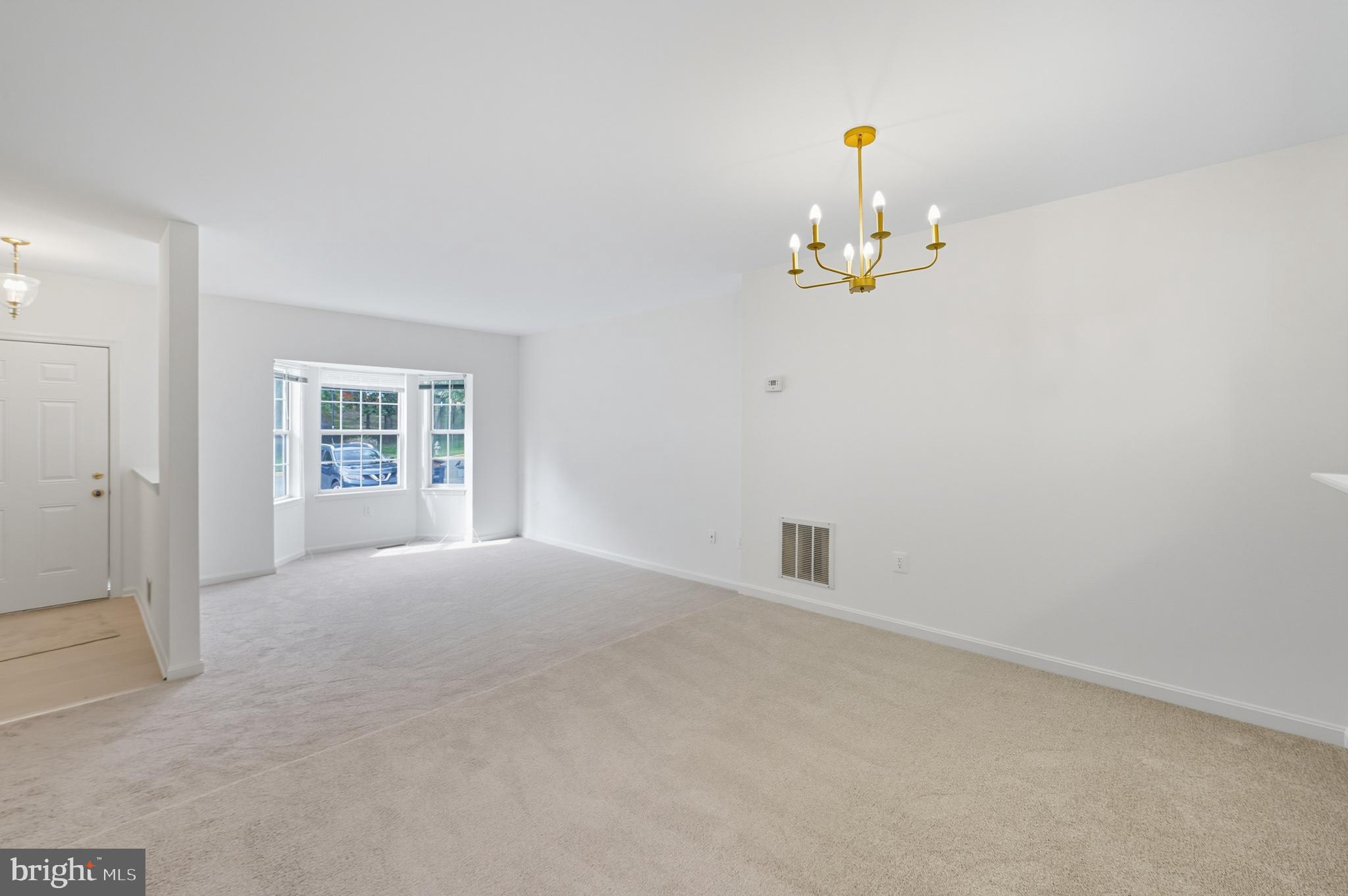 CALVERTON - Residential