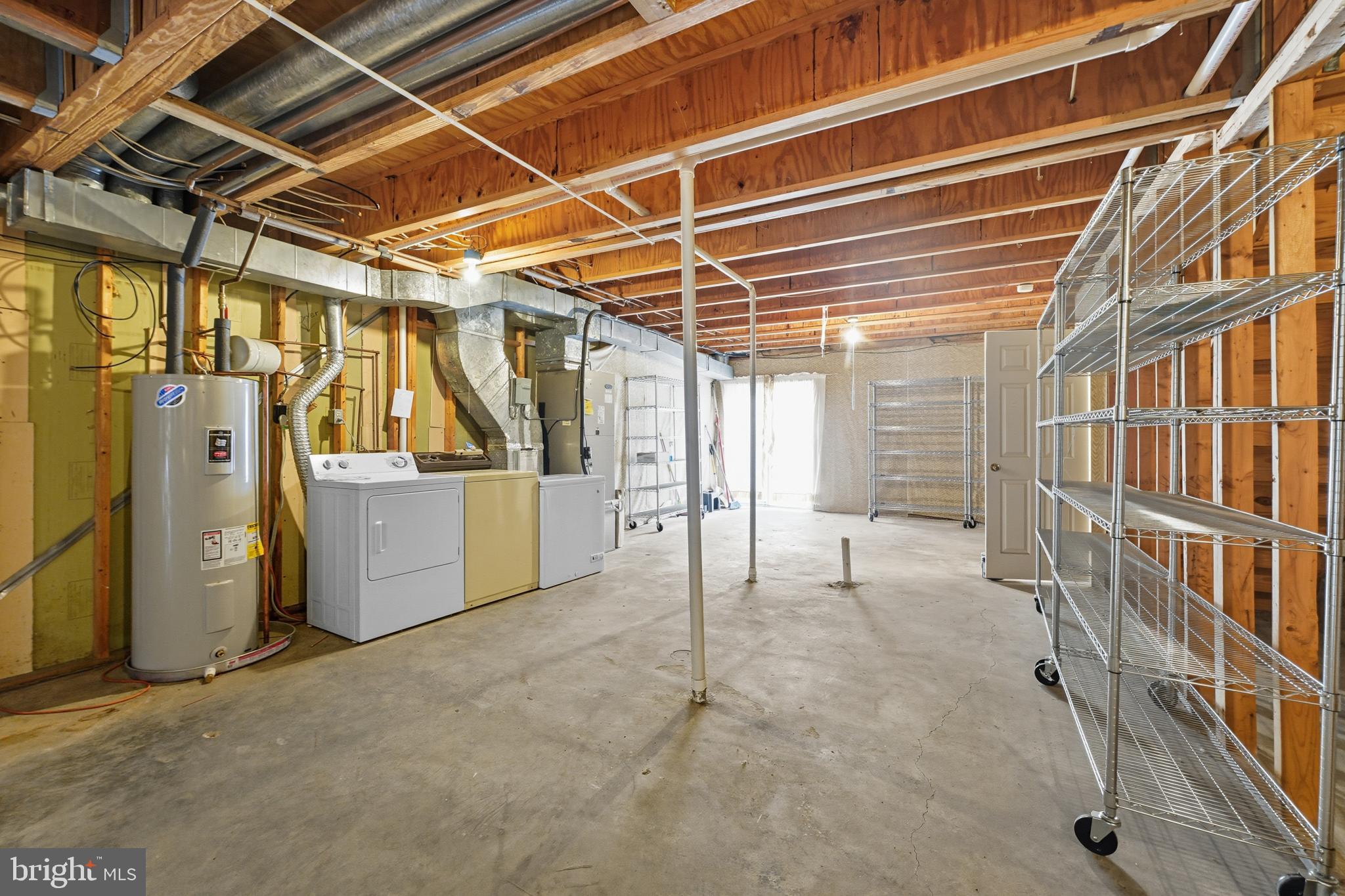 CALVERTON - Residential