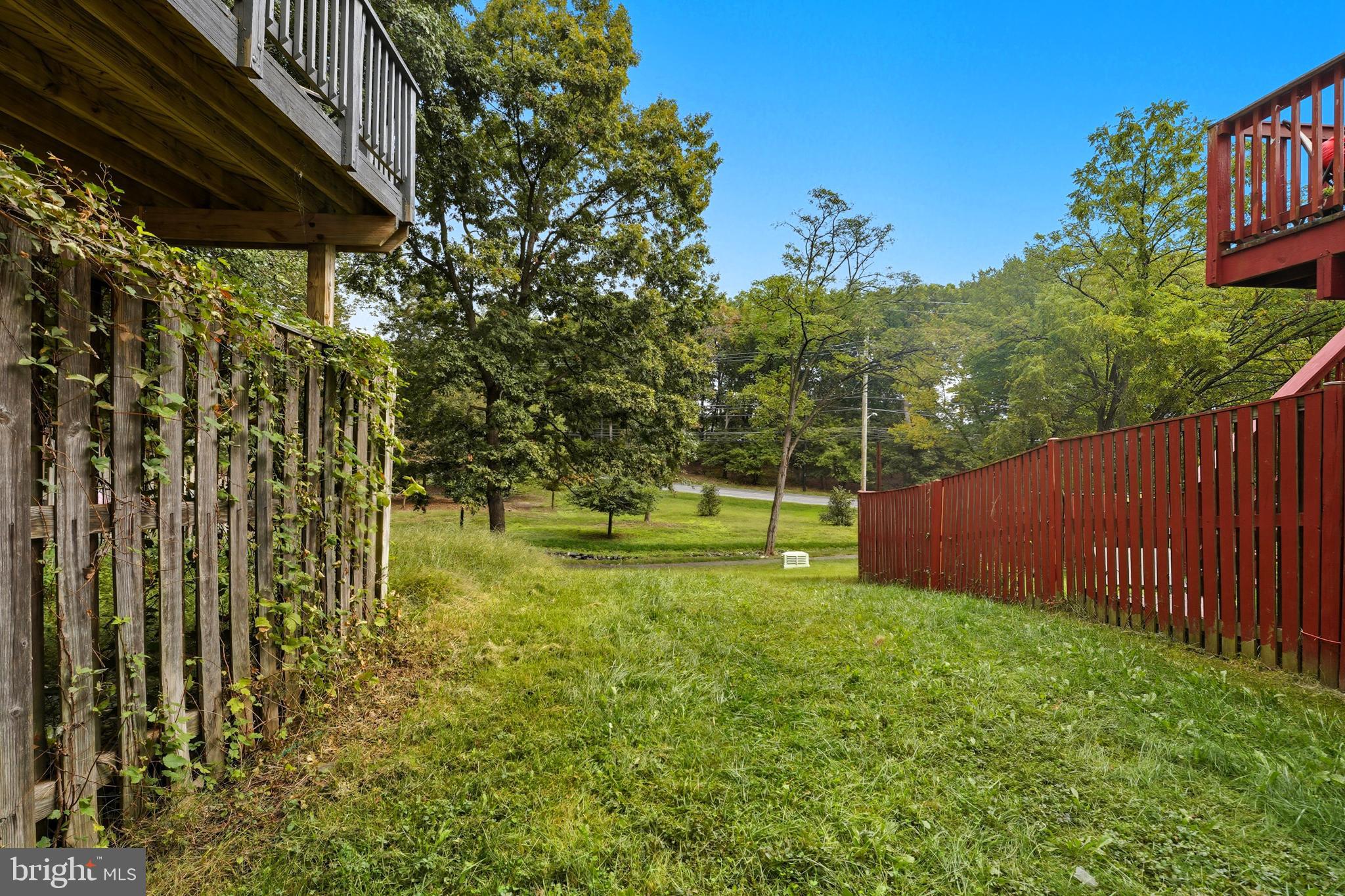 CALVERTON - Residential