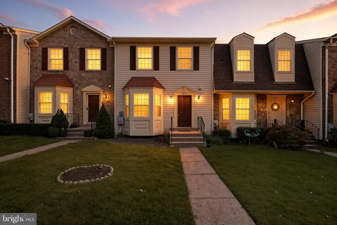 2724 HUNTERS GATE TERRACE SILVER SPRING MD 20904