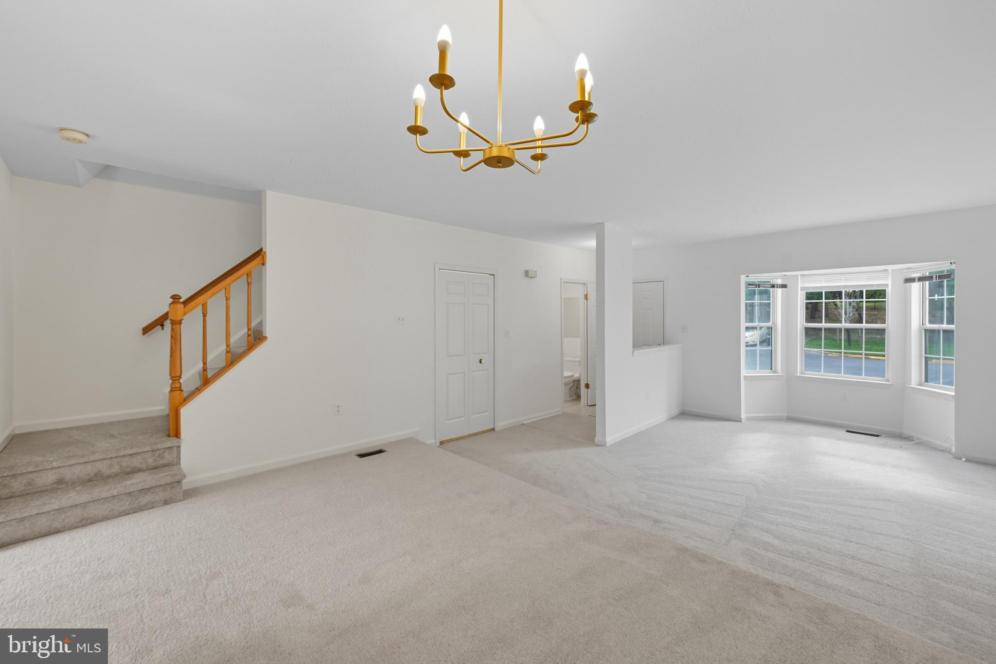 CALVERTON - Residential