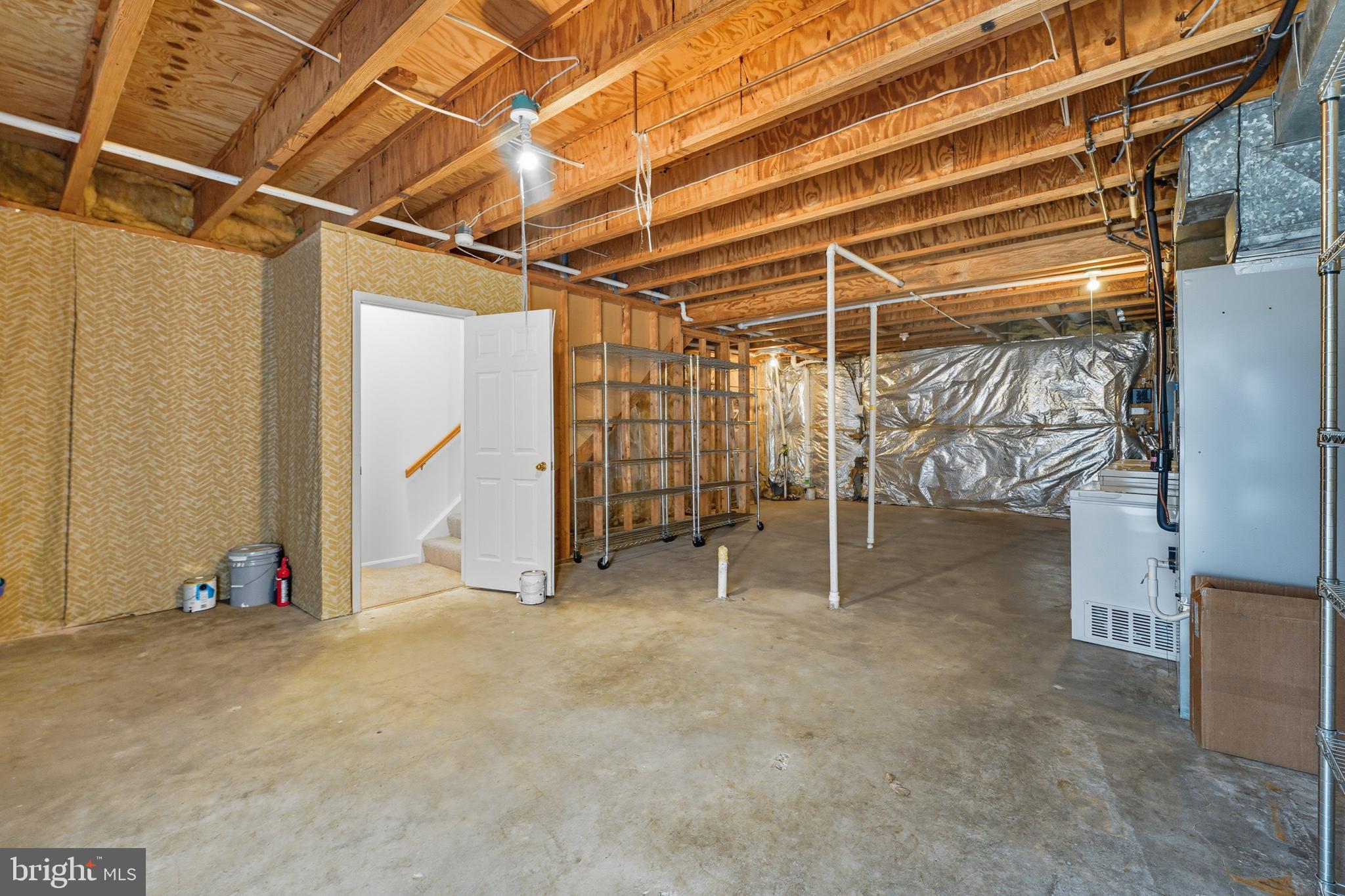 CALVERTON - Residential