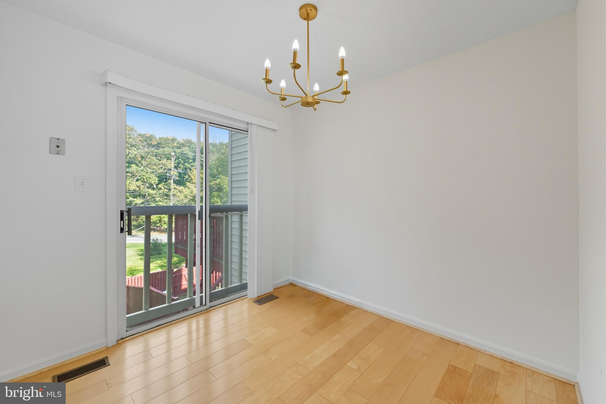 CALVERTON - Residential