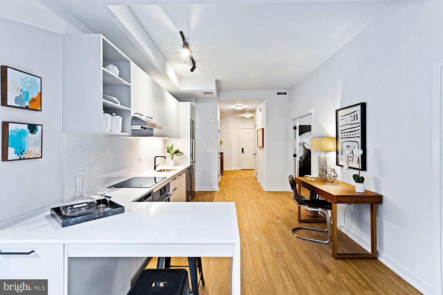 1625 ECKINGTON PLACE NE PH205