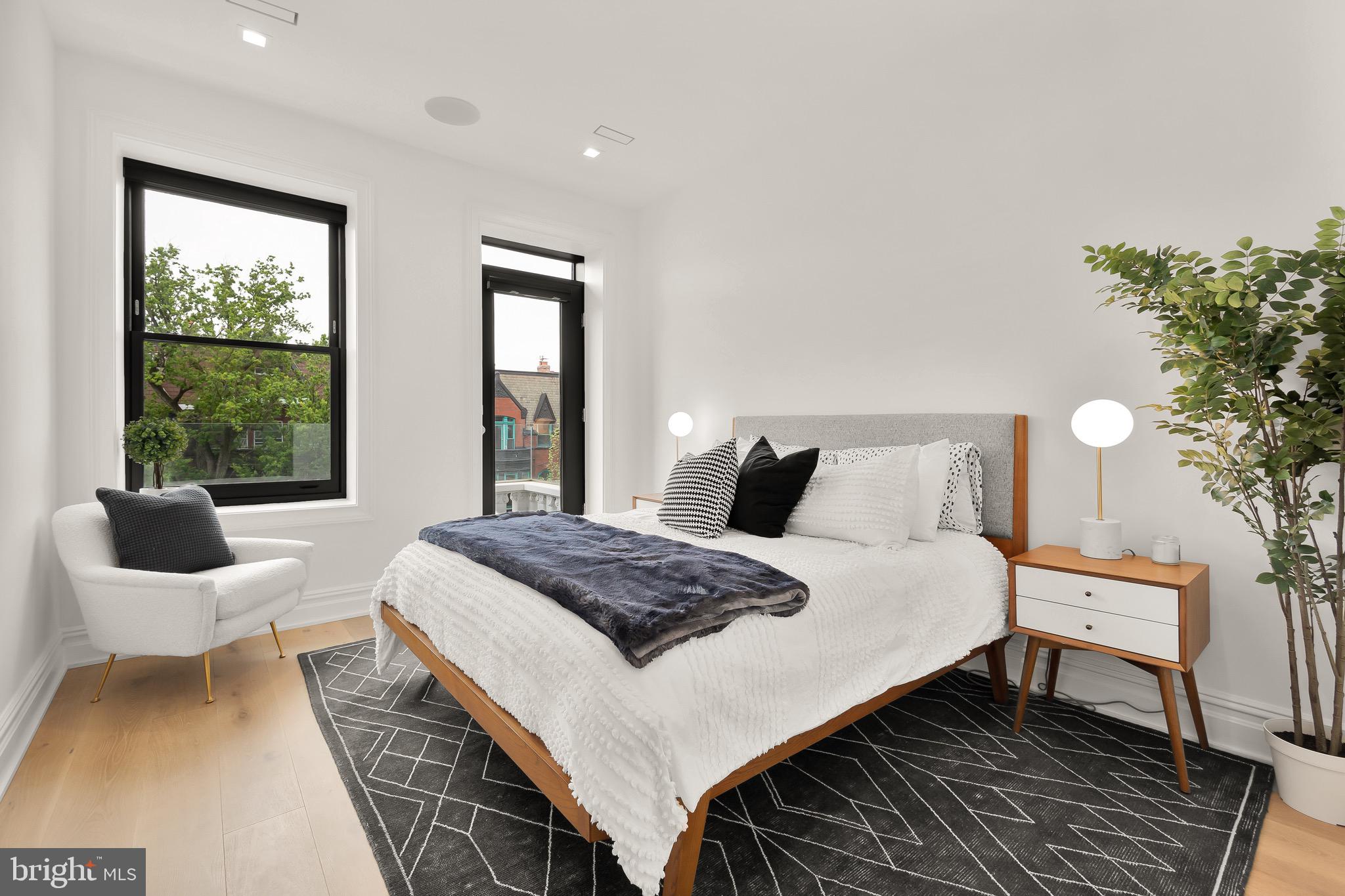 DUPONT CIRCLE - Residential
