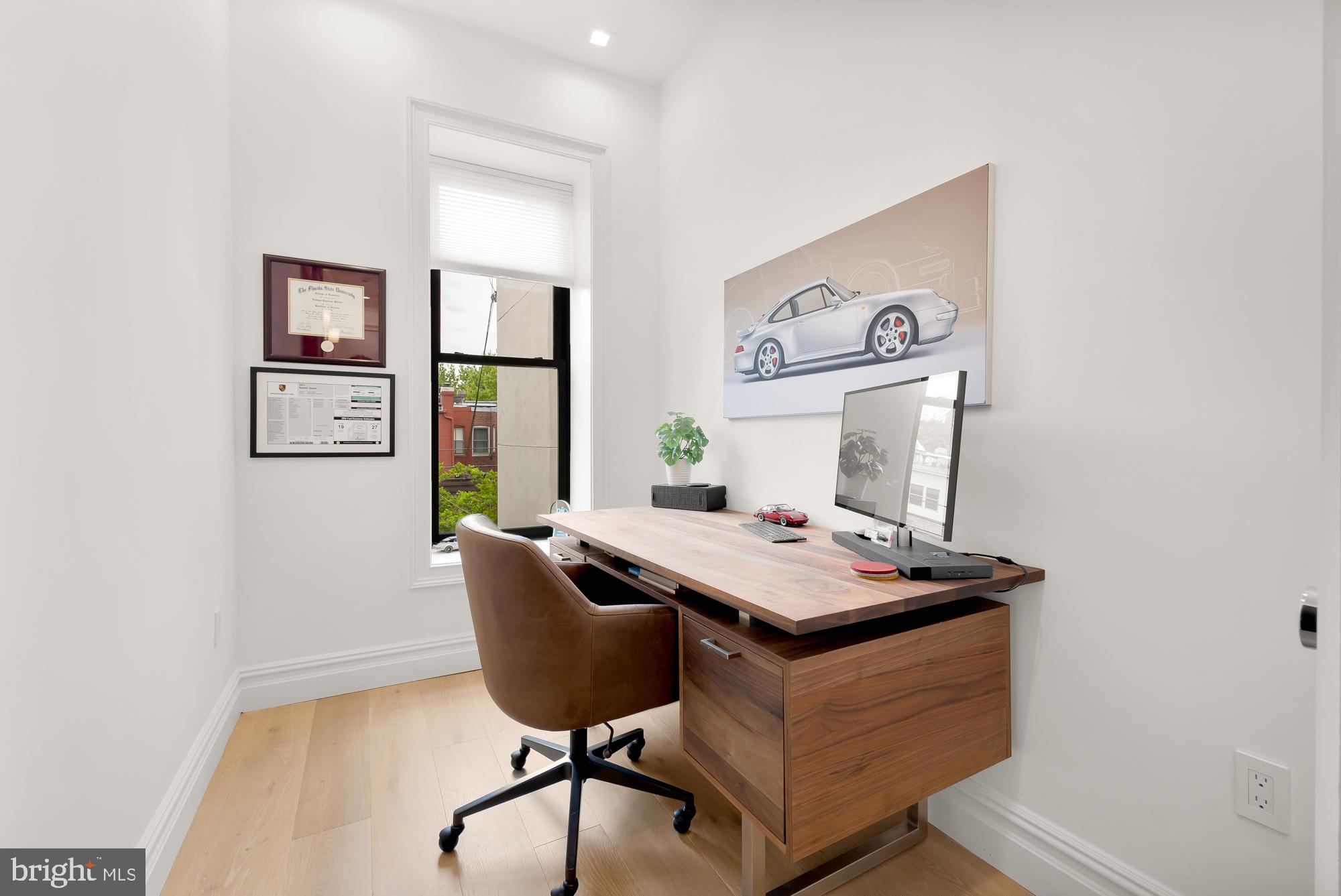 DUPONT CIRCLE - Residential