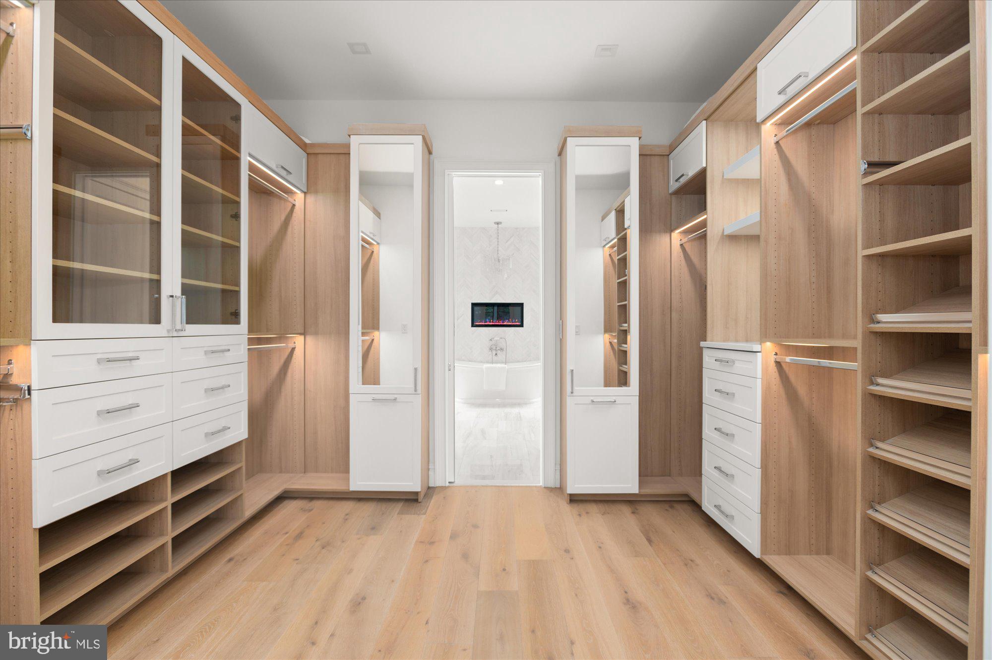 DUPONT CIRCLE - Residential