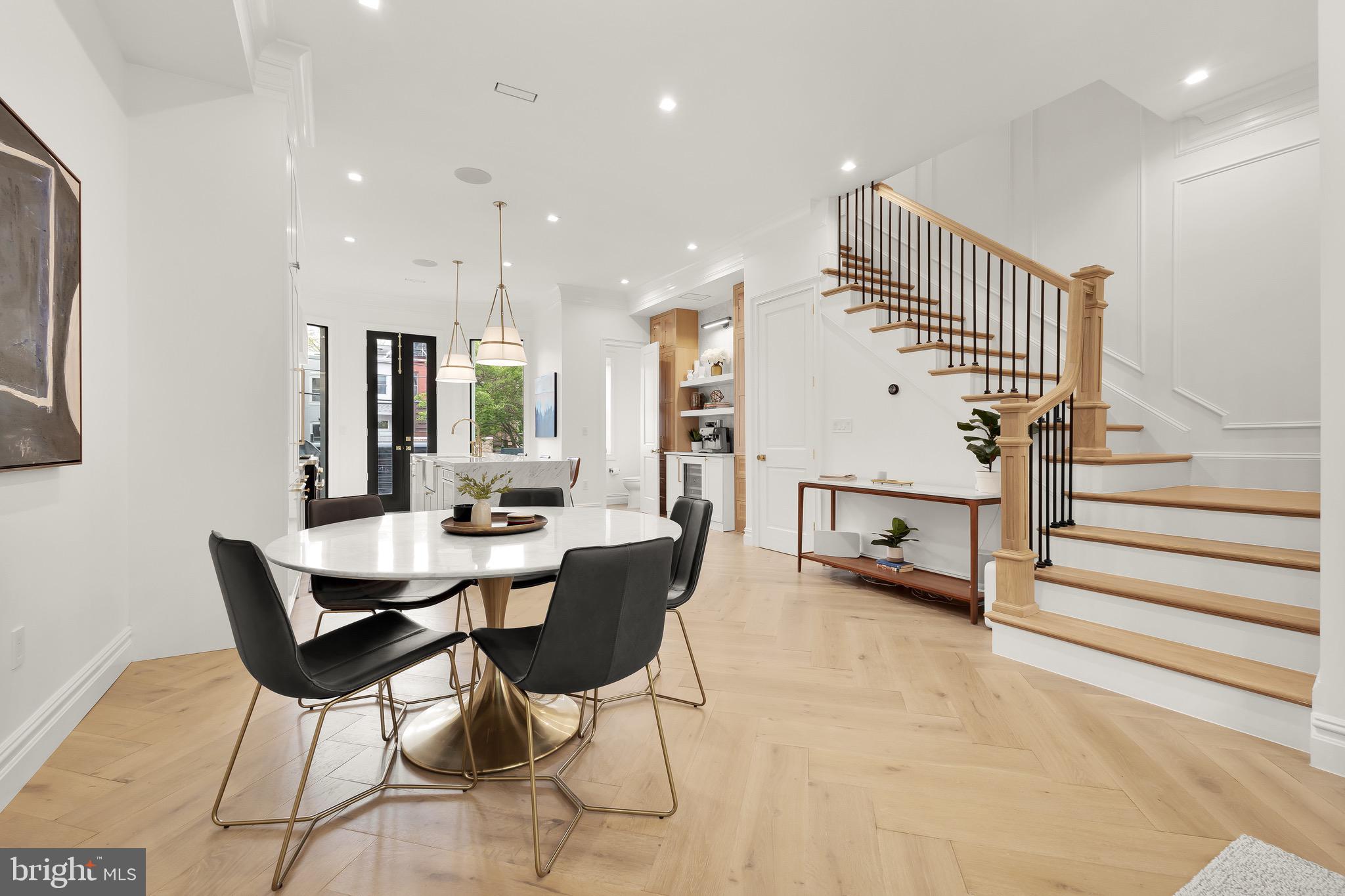 DUPONT CIRCLE - Residential