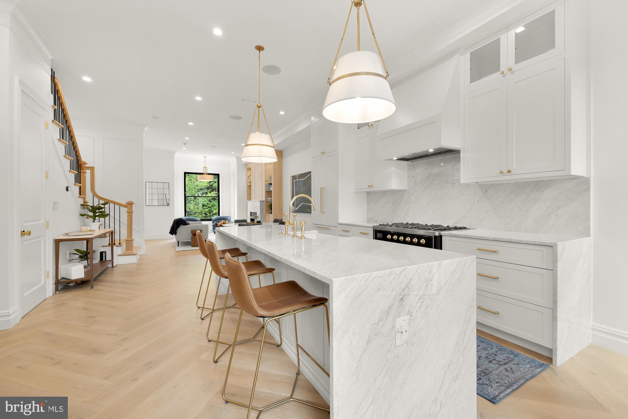 DUPONT CIRCLE - Residential