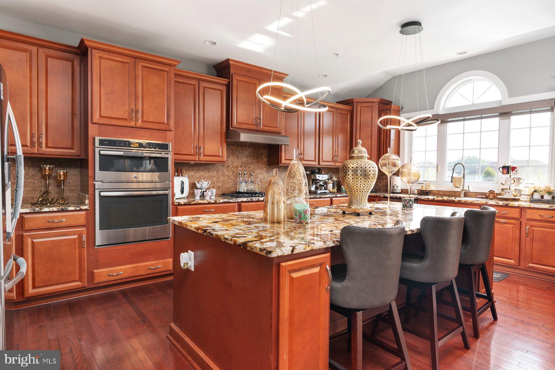 4506 CROSS COUNTRY TERRACE