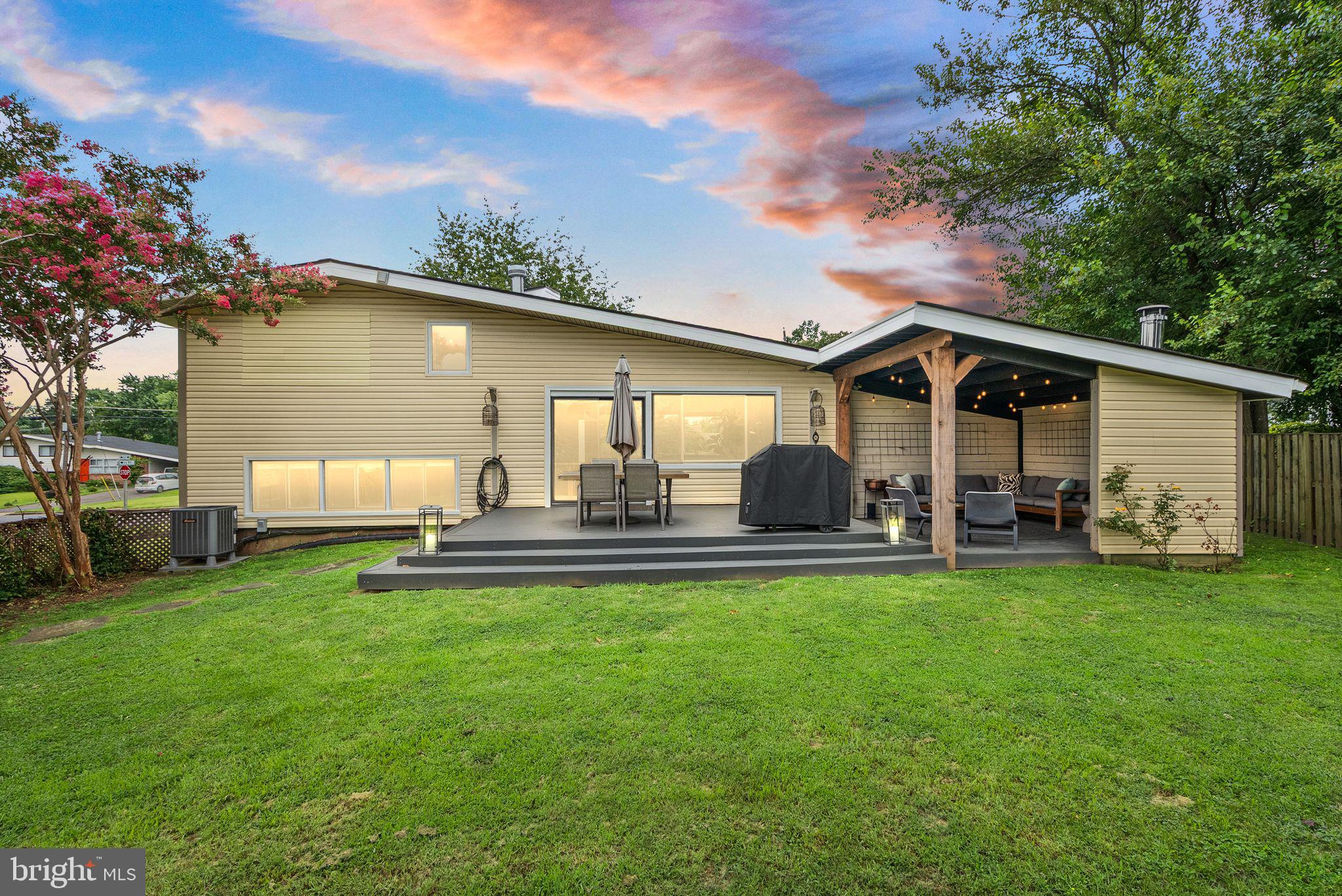 4208 JAVINS DRIVE