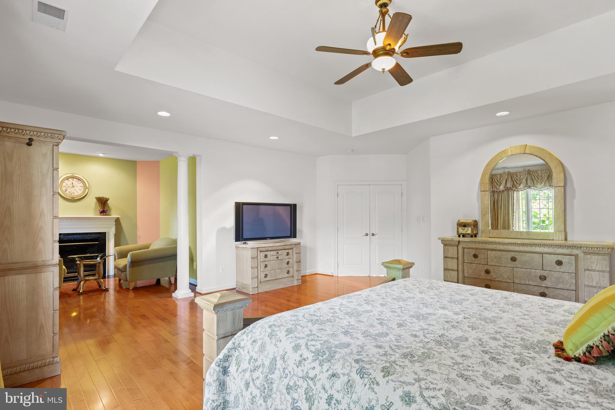 FOXHALL OF MCLEAN - Residential