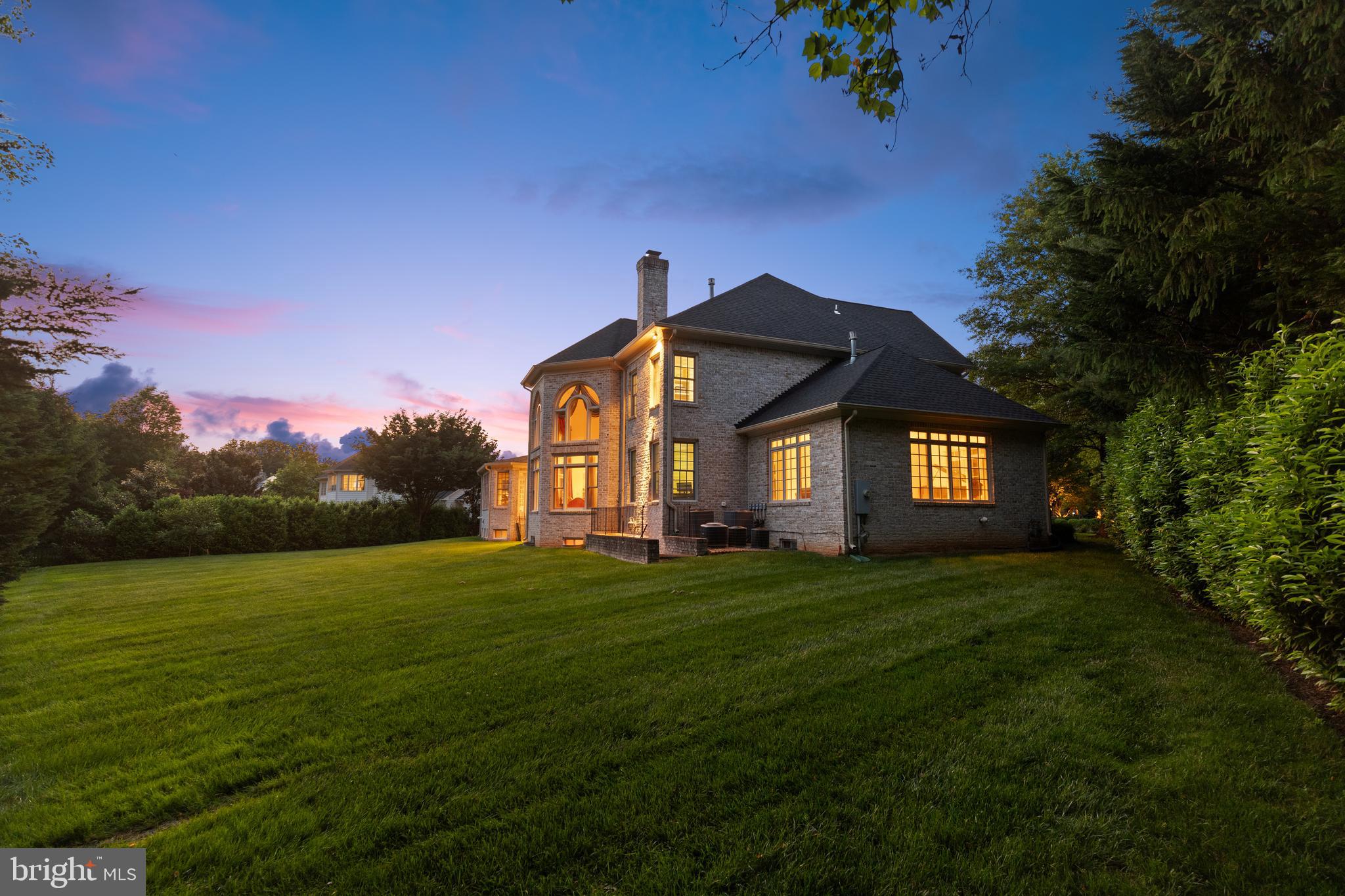 FOXHALL OF MCLEAN - Residential