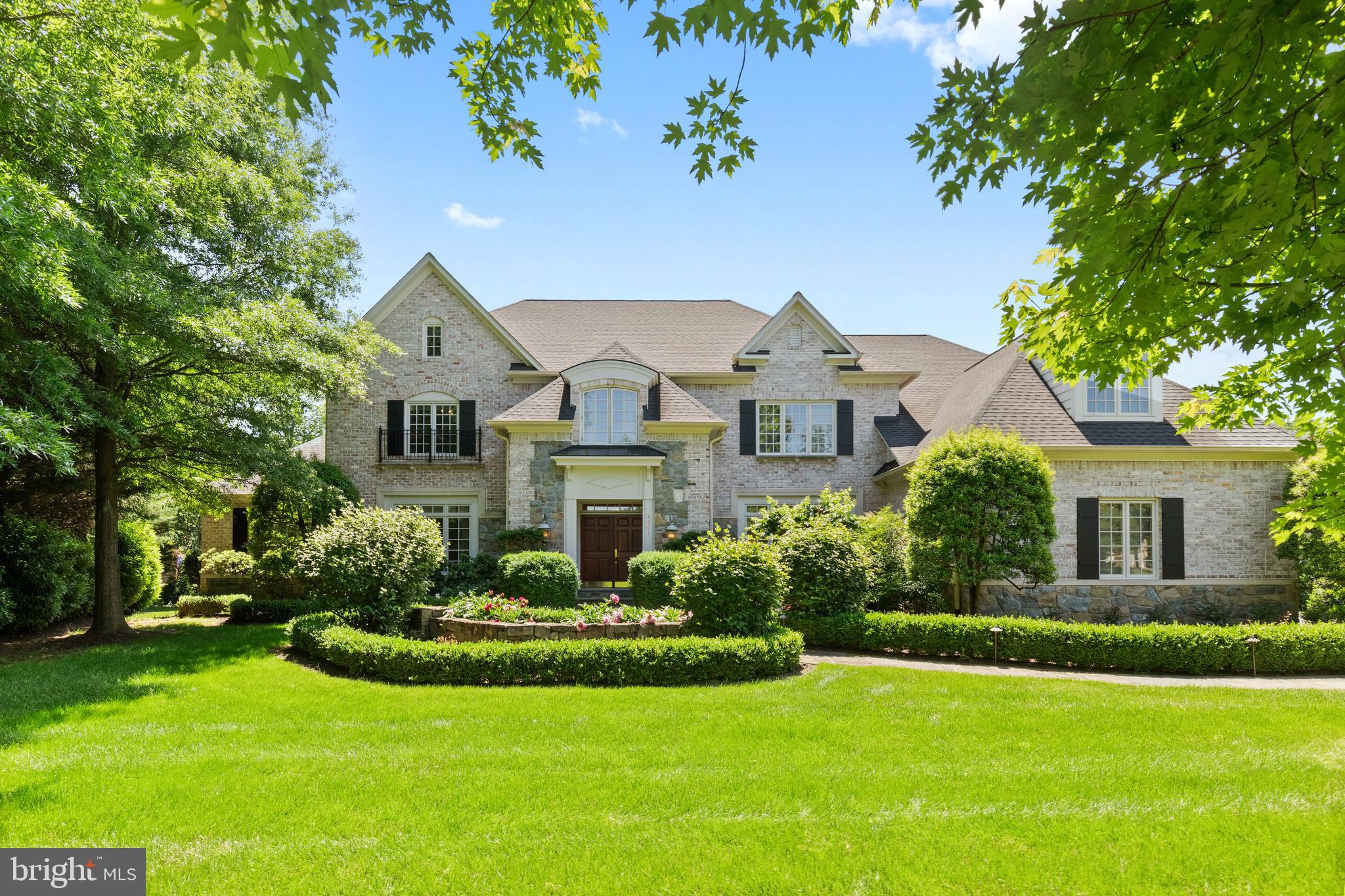 FOXHALL OF MCLEAN - Residential