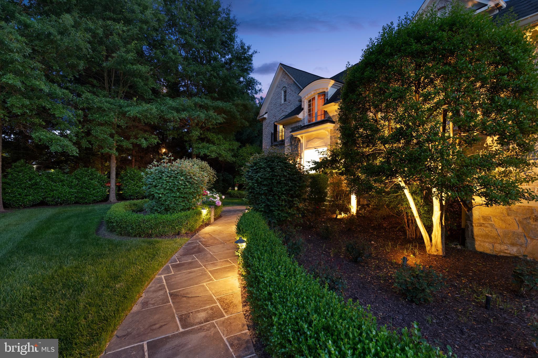 FOXHALL OF MCLEAN - Residential