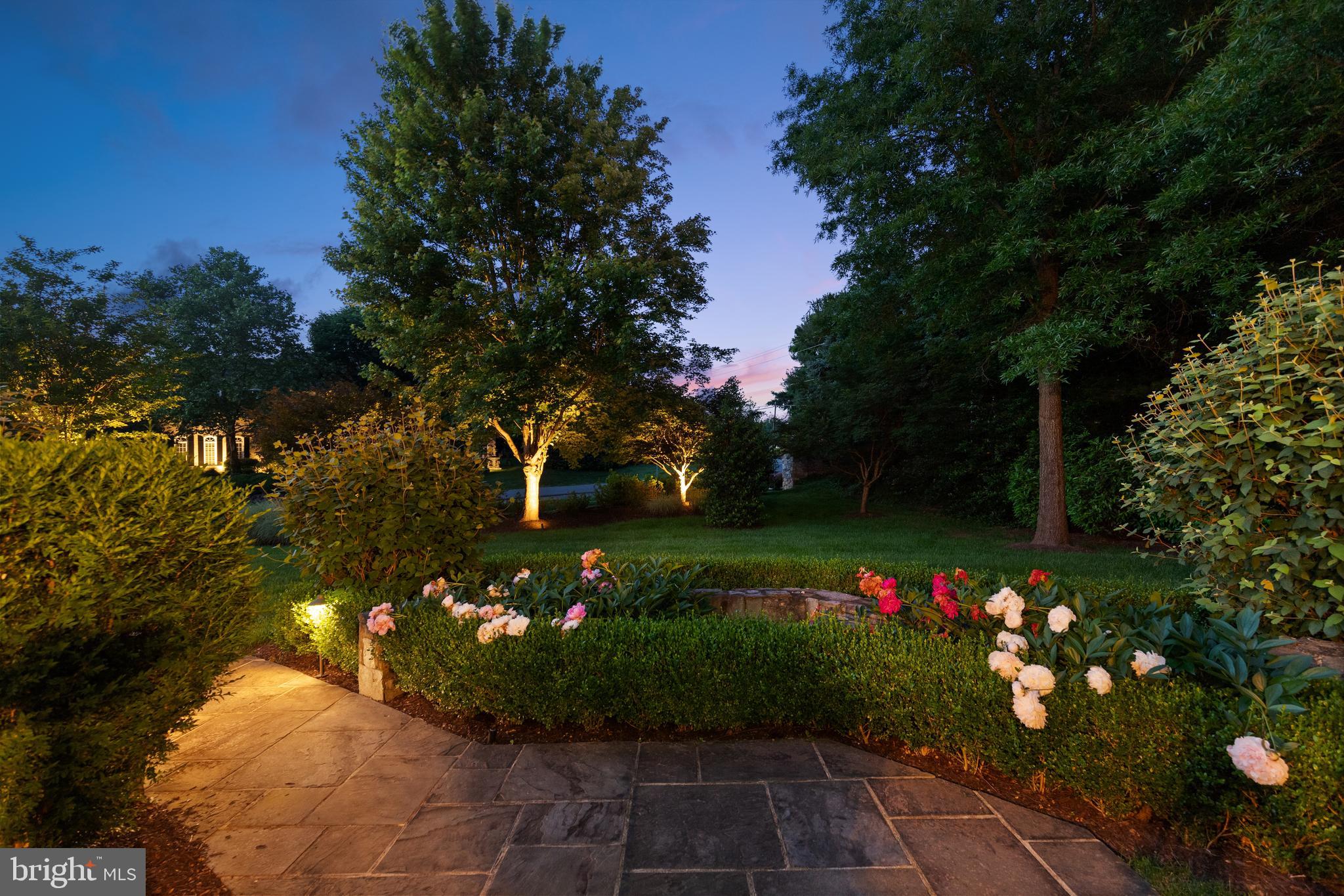 FOXHALL OF MCLEAN - Residential