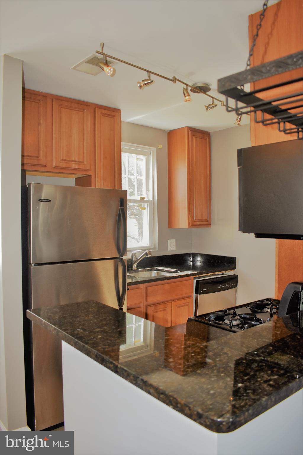 HIGHLAND AT LANDOVER STATION - Residential Lease