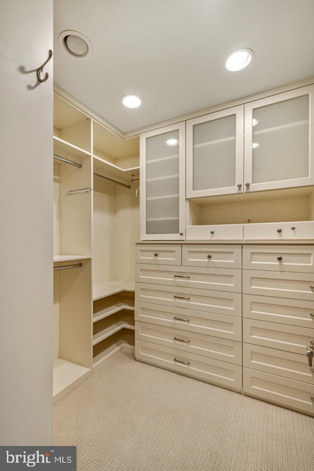 COLONY HILL - Residential