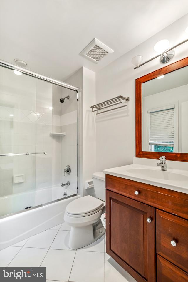 COLONY HILL - Residential