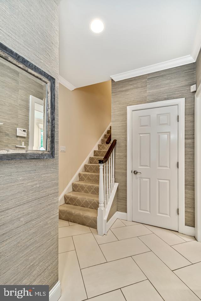 COLONY HILL - Residential