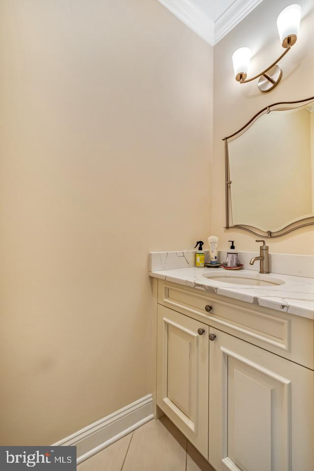 COLONY HILL - Residential