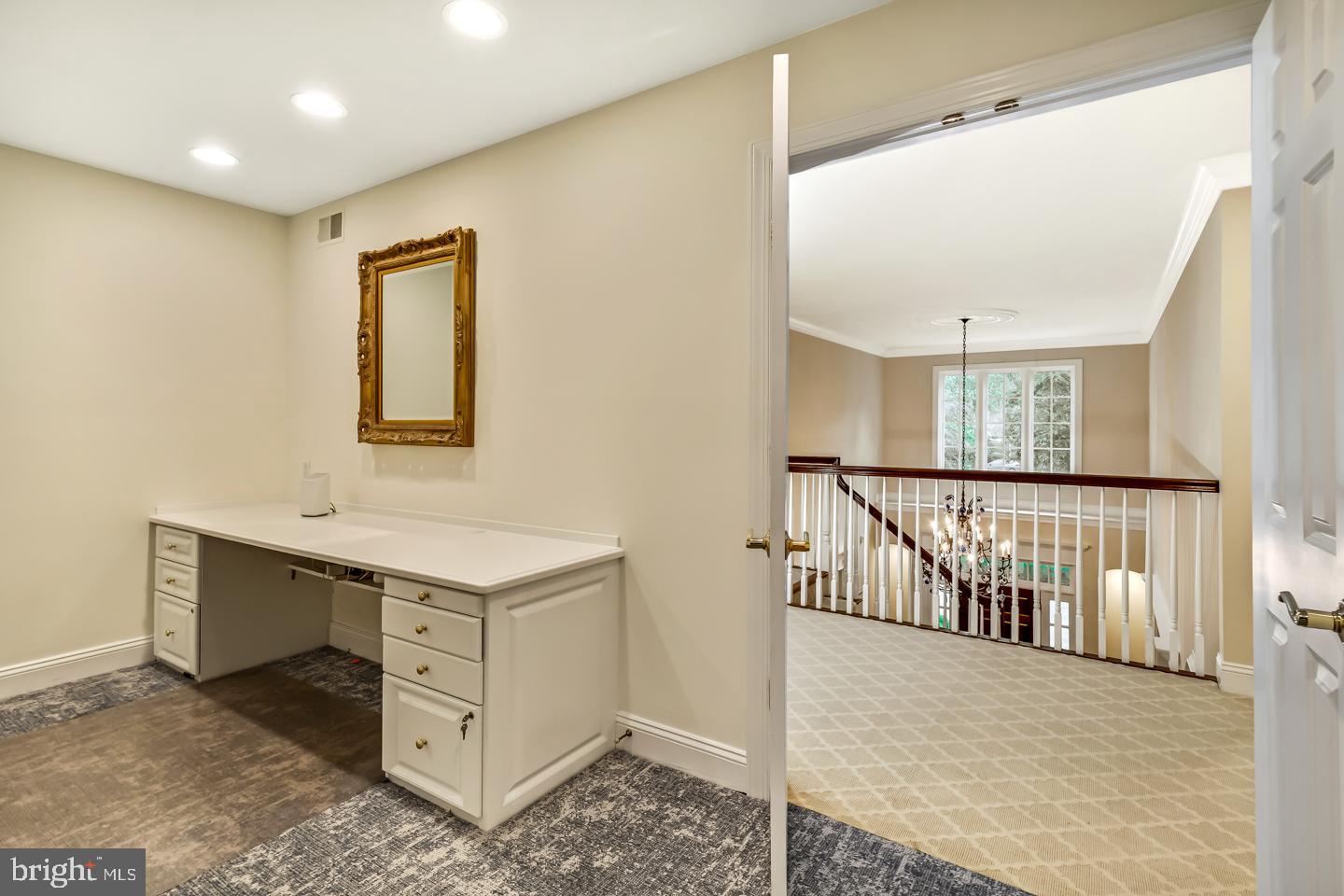 COLONY HILL - Residential