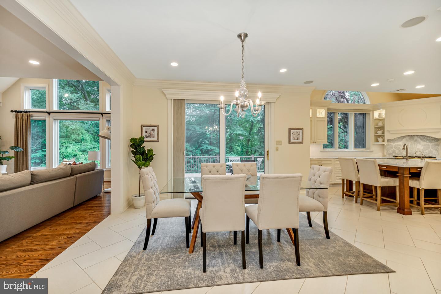 COLONY HILL - Residential