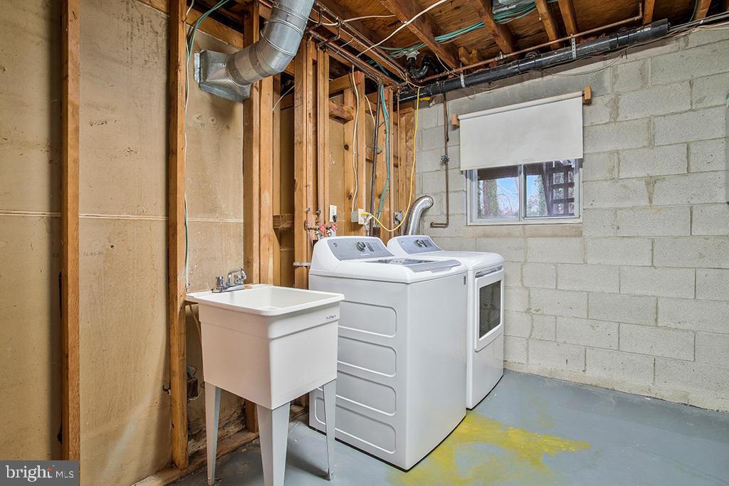 WHITEHURST - Residential