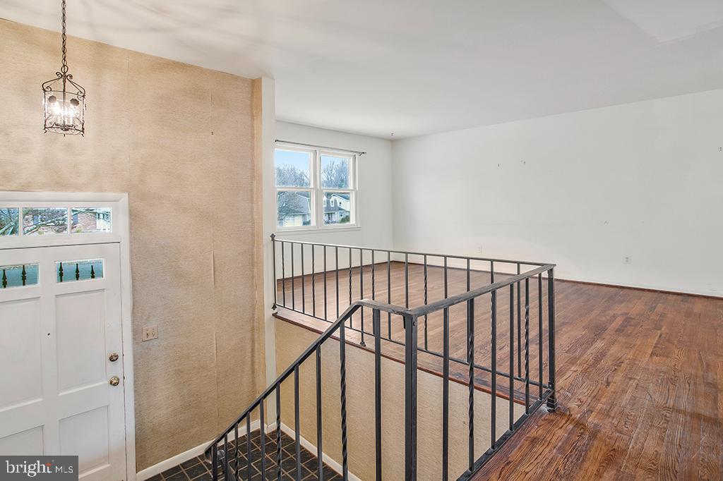 WHITEHURST - Residential