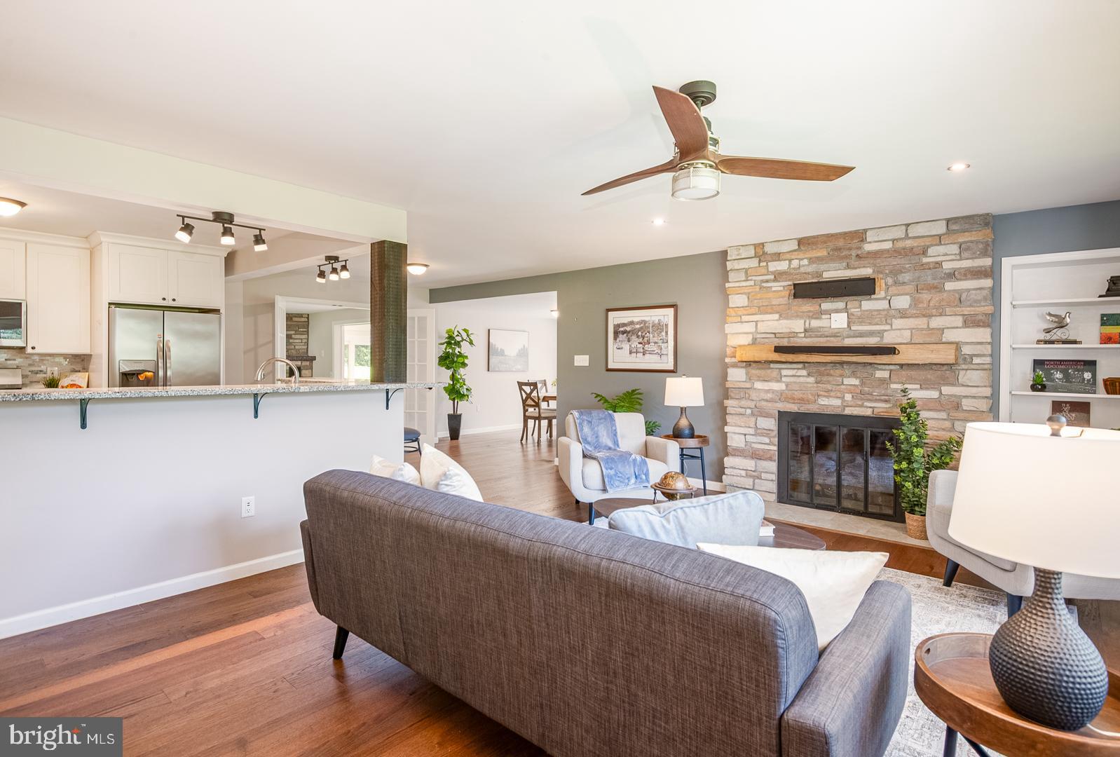 1429 SUNSET DRIVE