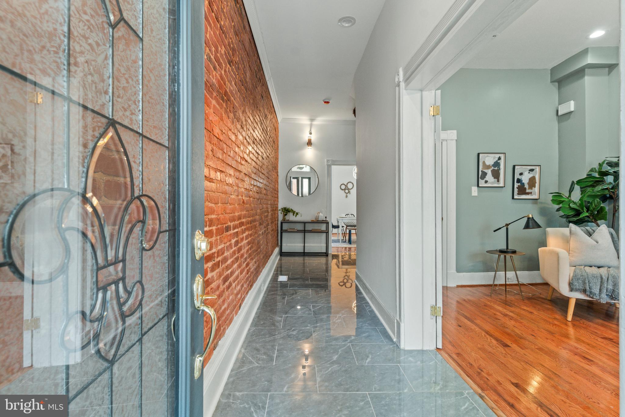 RESERVOIR HILL - Residential