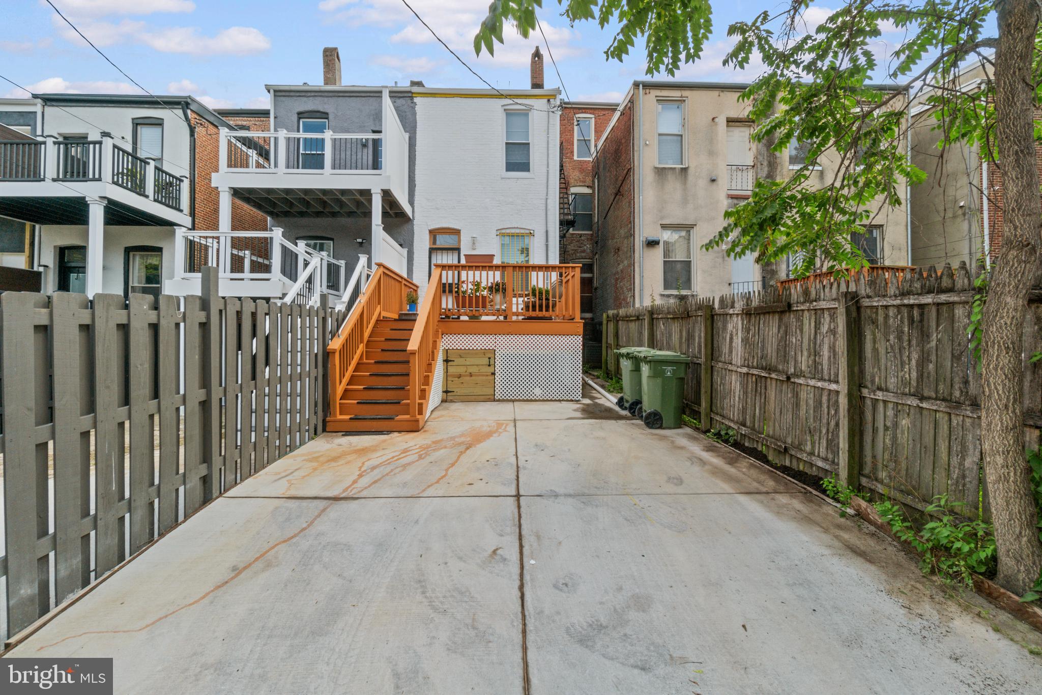 RESERVOIR HILL - Residential