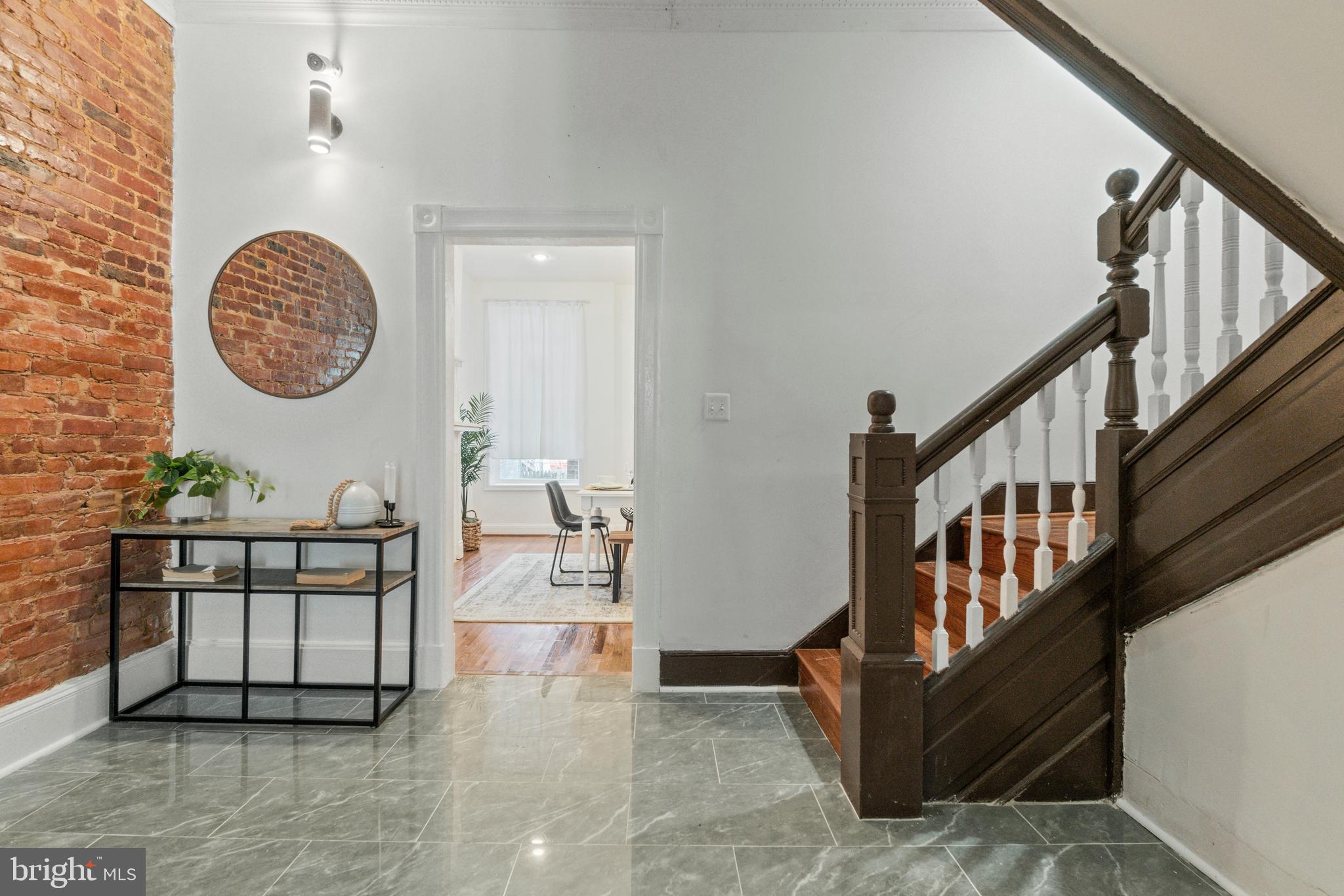 RESERVOIR HILL - Residential