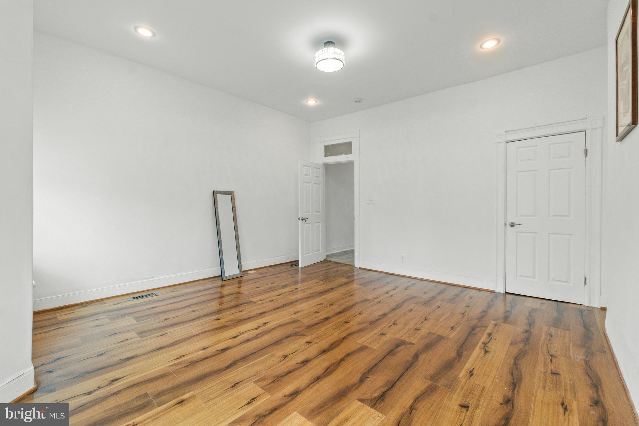 RESERVOIR HILL - Residential