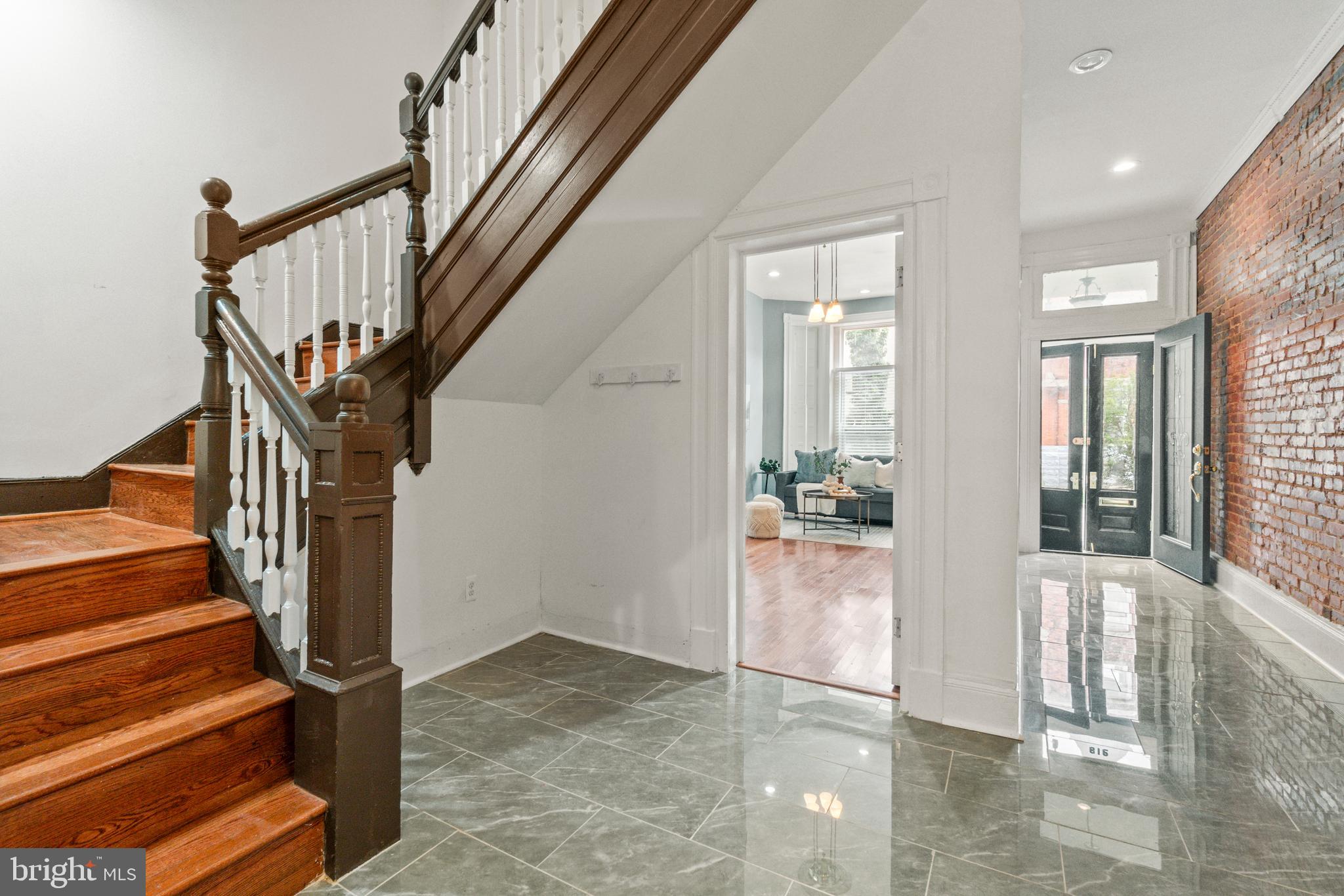 RESERVOIR HILL - Residential