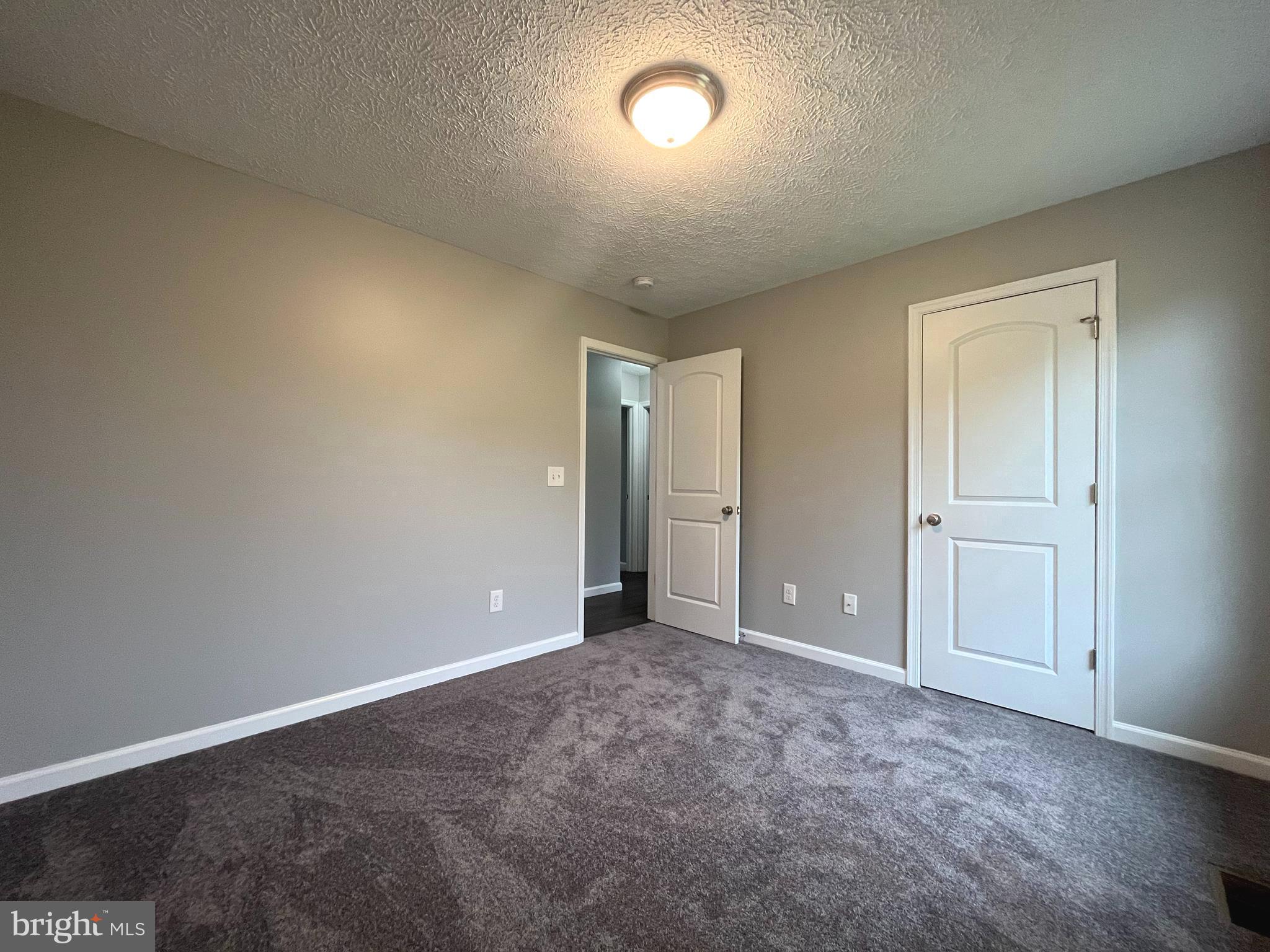 PEBBLE RIDGE - Residential