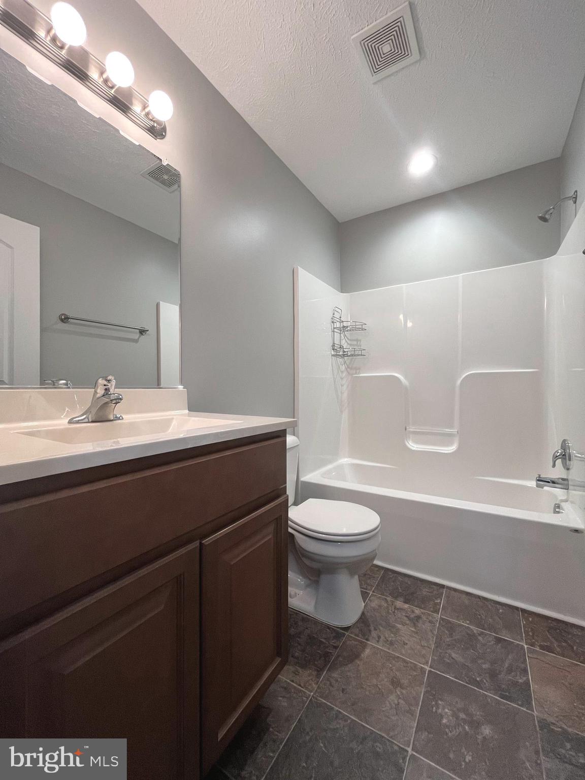 PEBBLE RIDGE - Residential