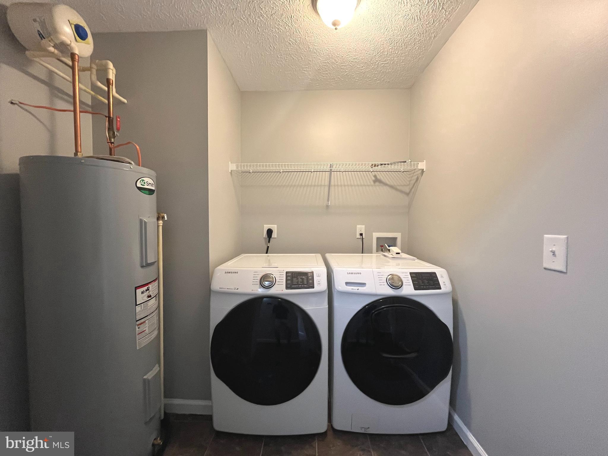 PEBBLE RIDGE - Residential