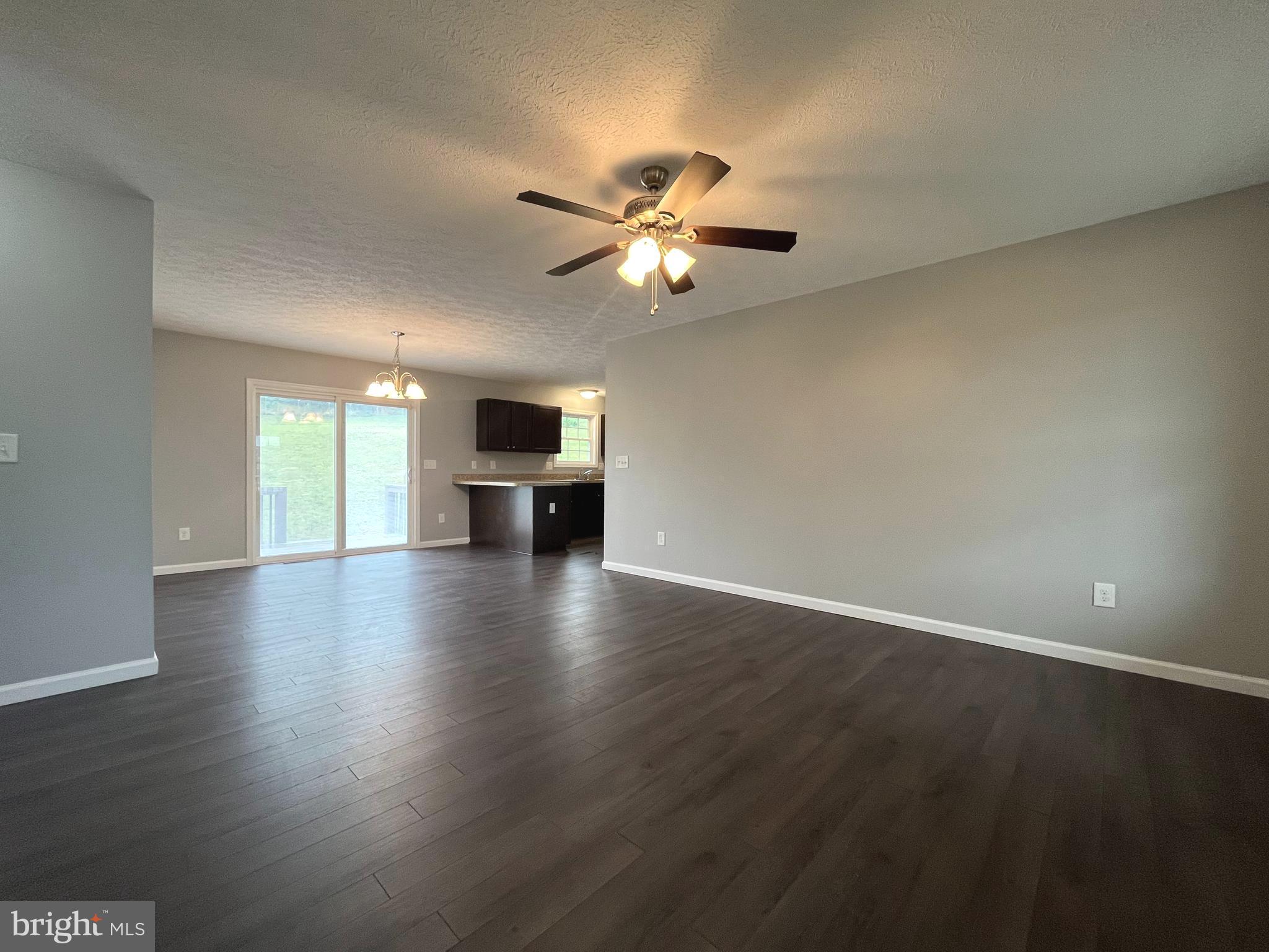 PEBBLE RIDGE - Residential