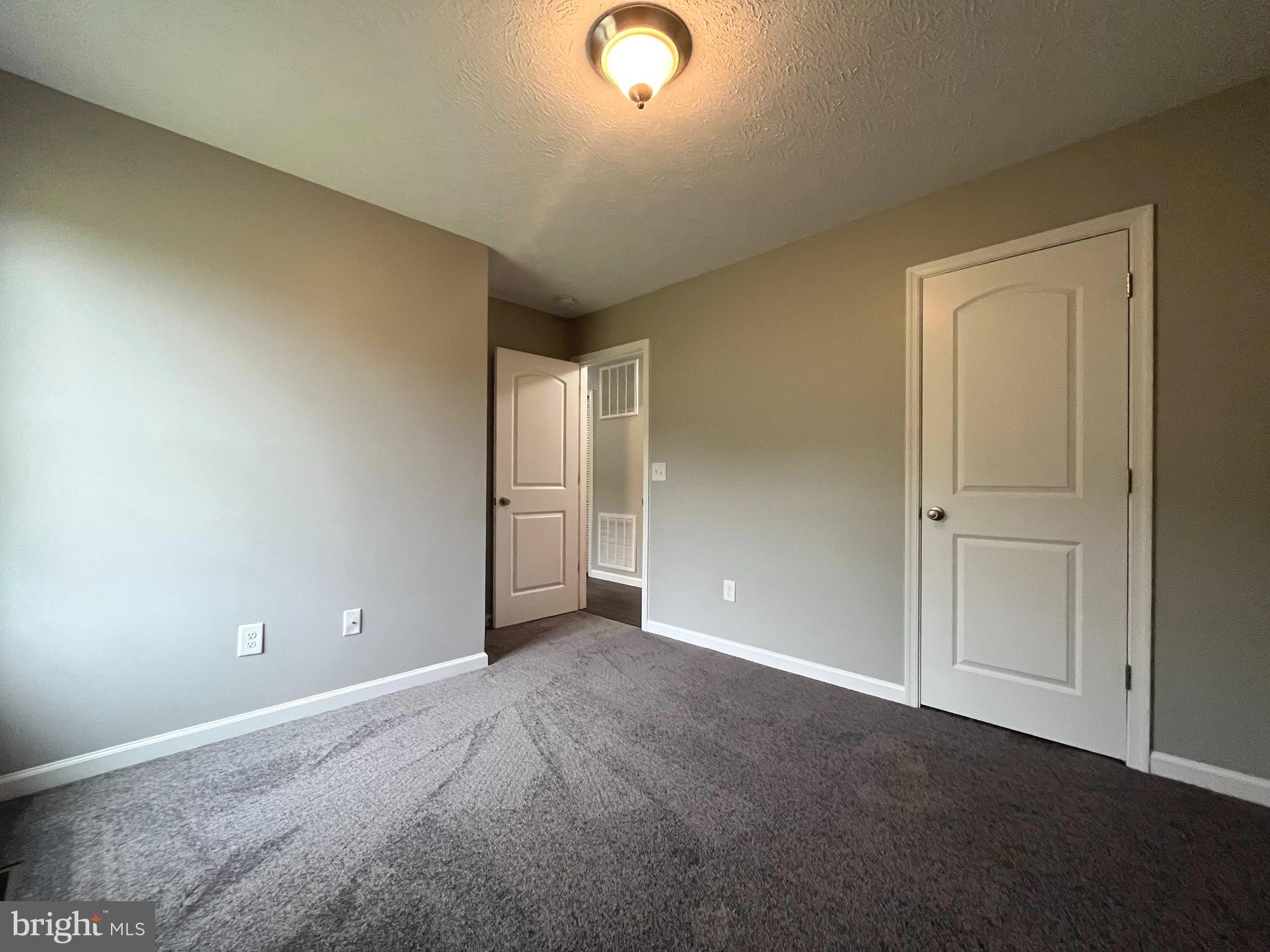 PEBBLE RIDGE - Residential