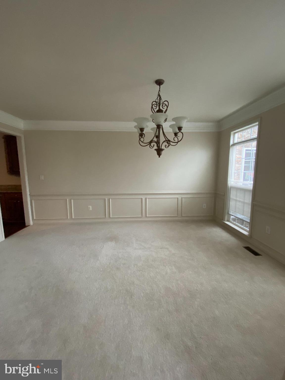 BROAD RUN OAKS - Residential Lease