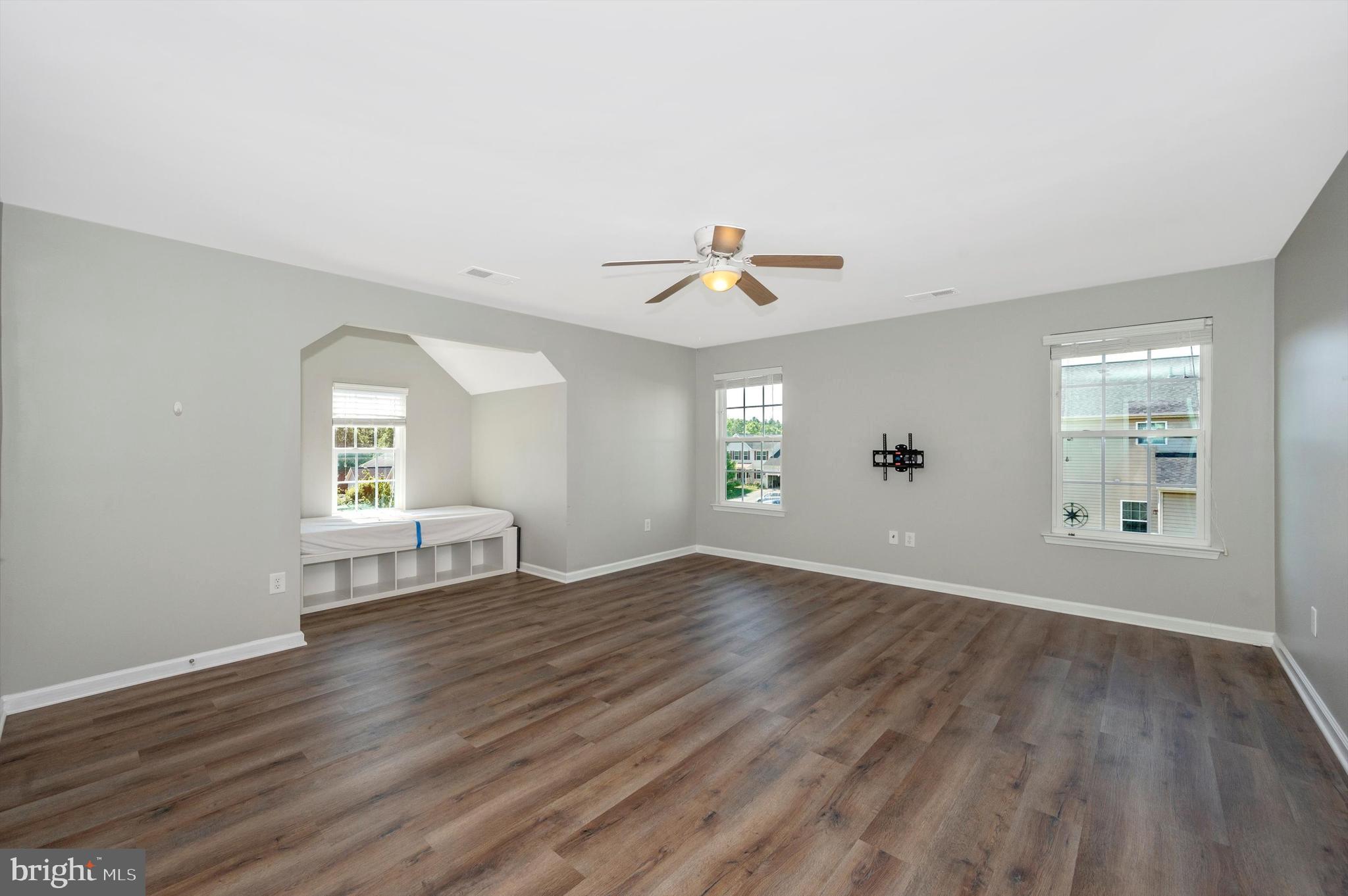 DEMORY FARM - Residential