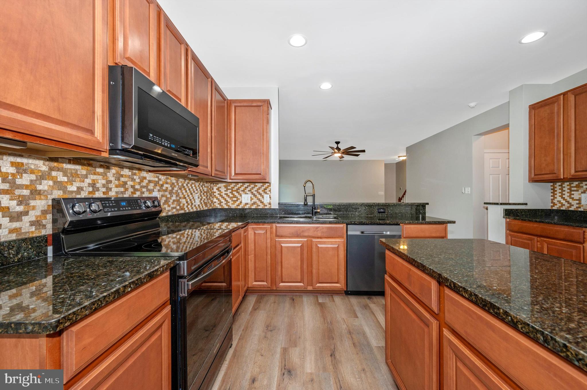 DEMORY FARM - Residential