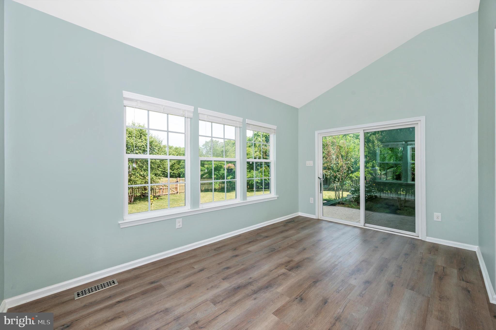 DEMORY FARM - Residential