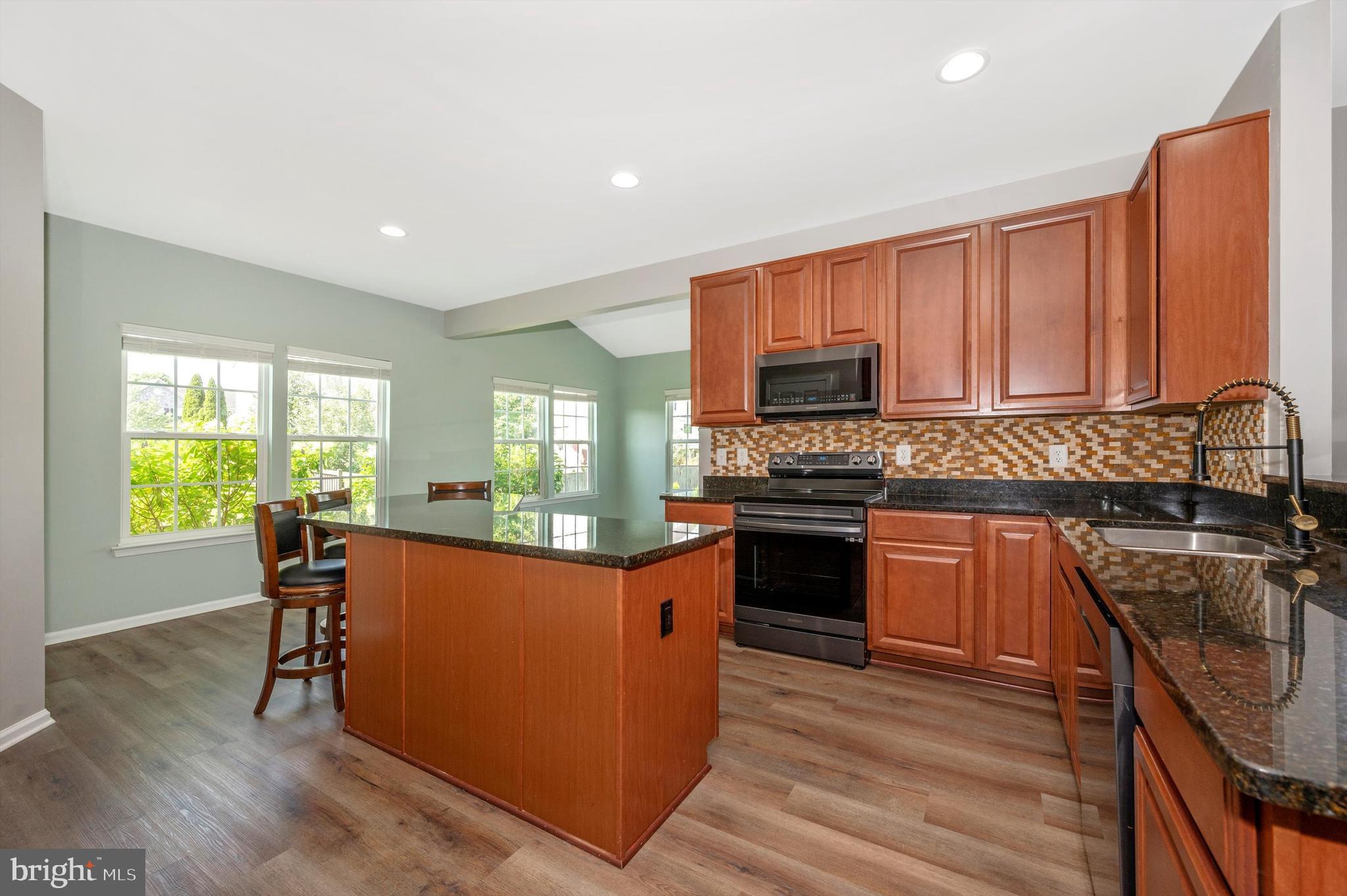 DEMORY FARM - Residential