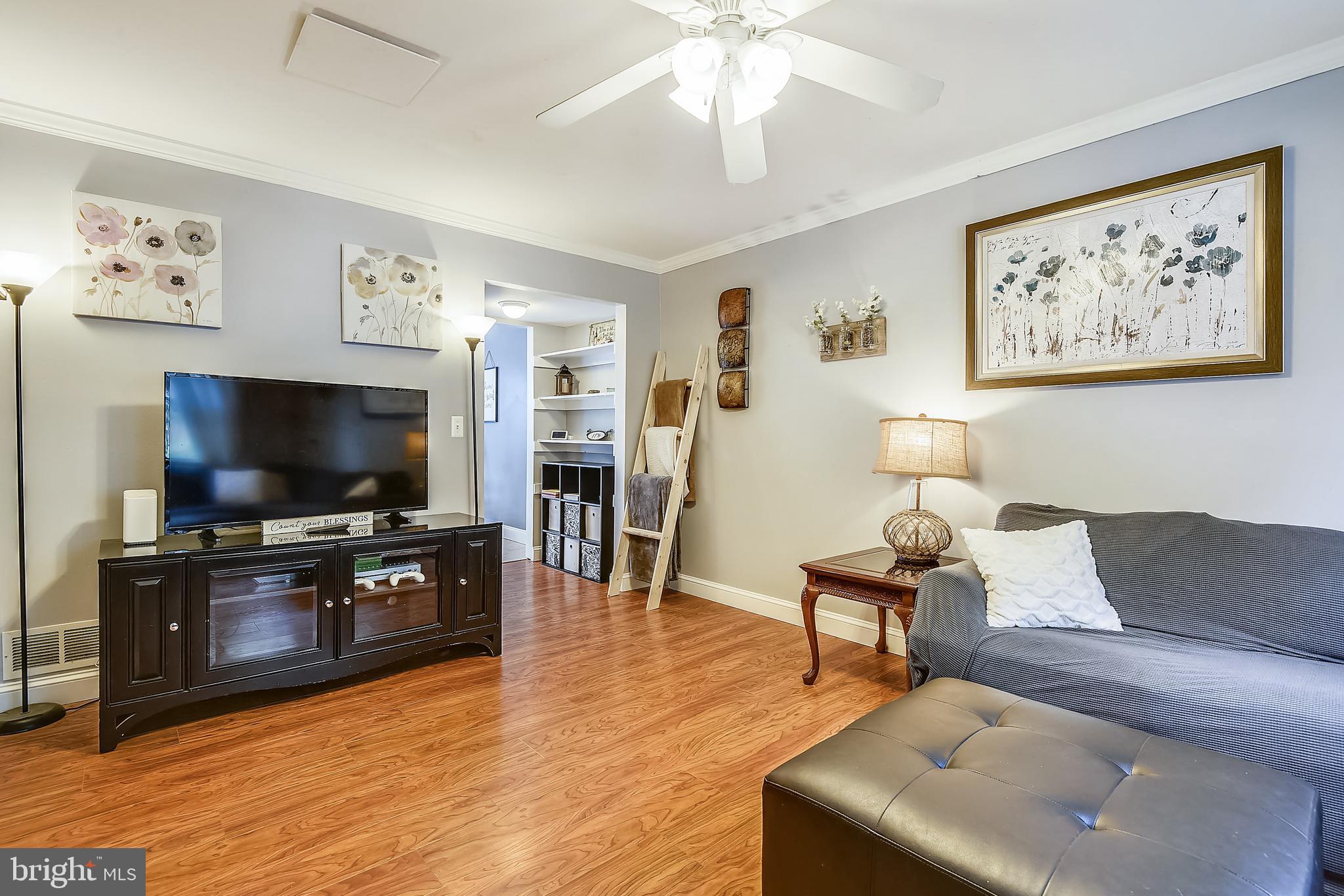 WHISPERING WOODS - Residential