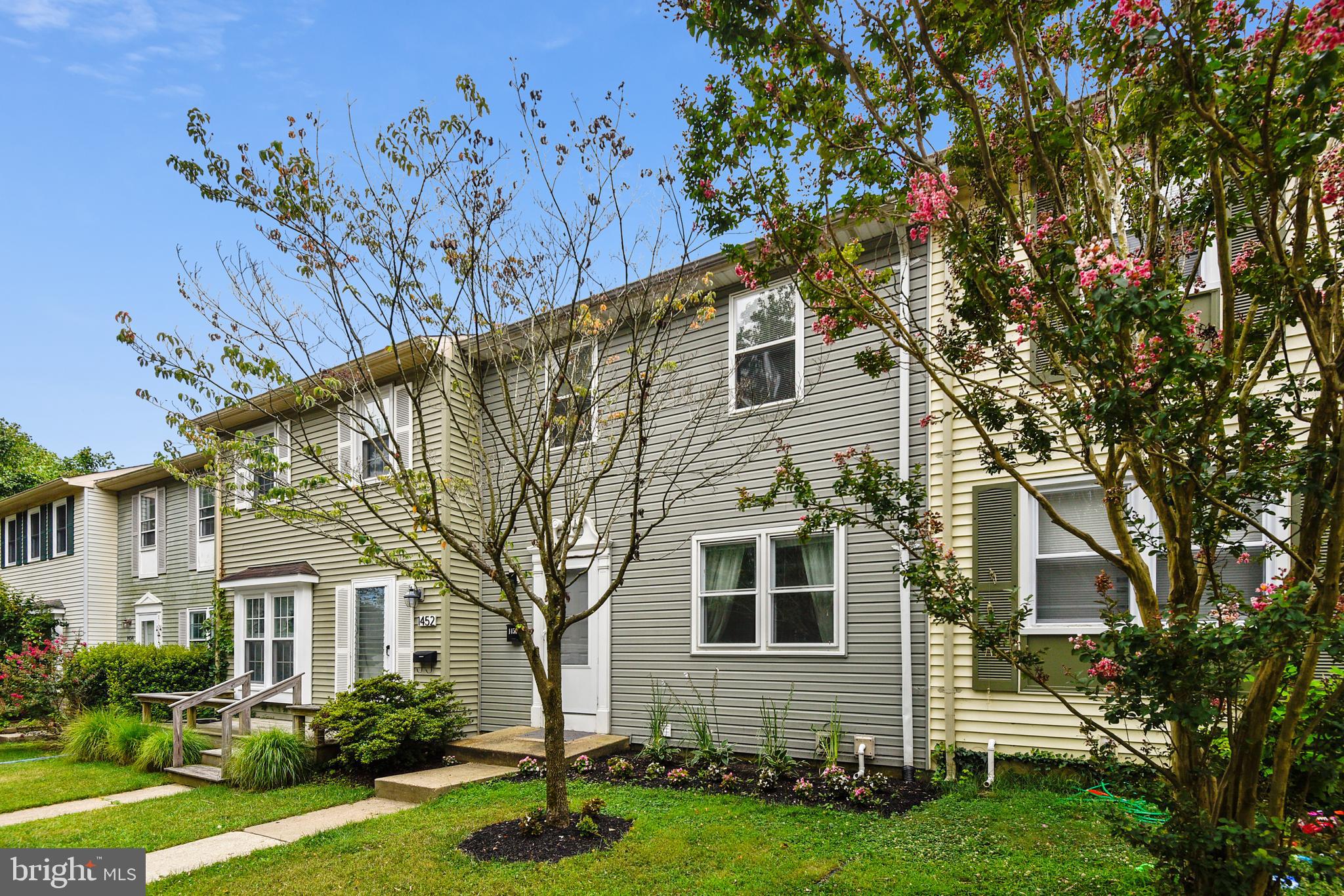 WHISPERING WOODS - Residential