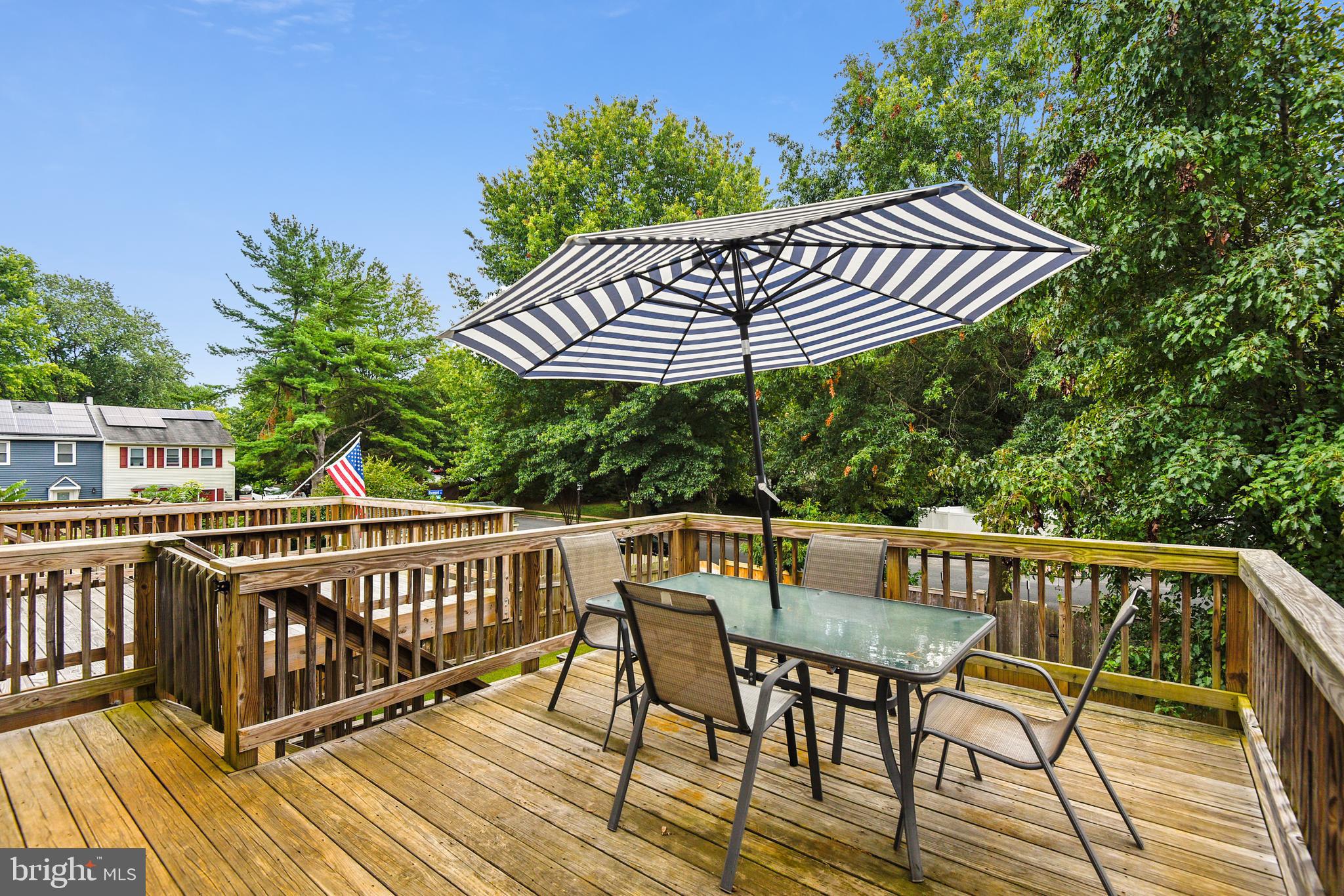 WHISPERING WOODS - Residential