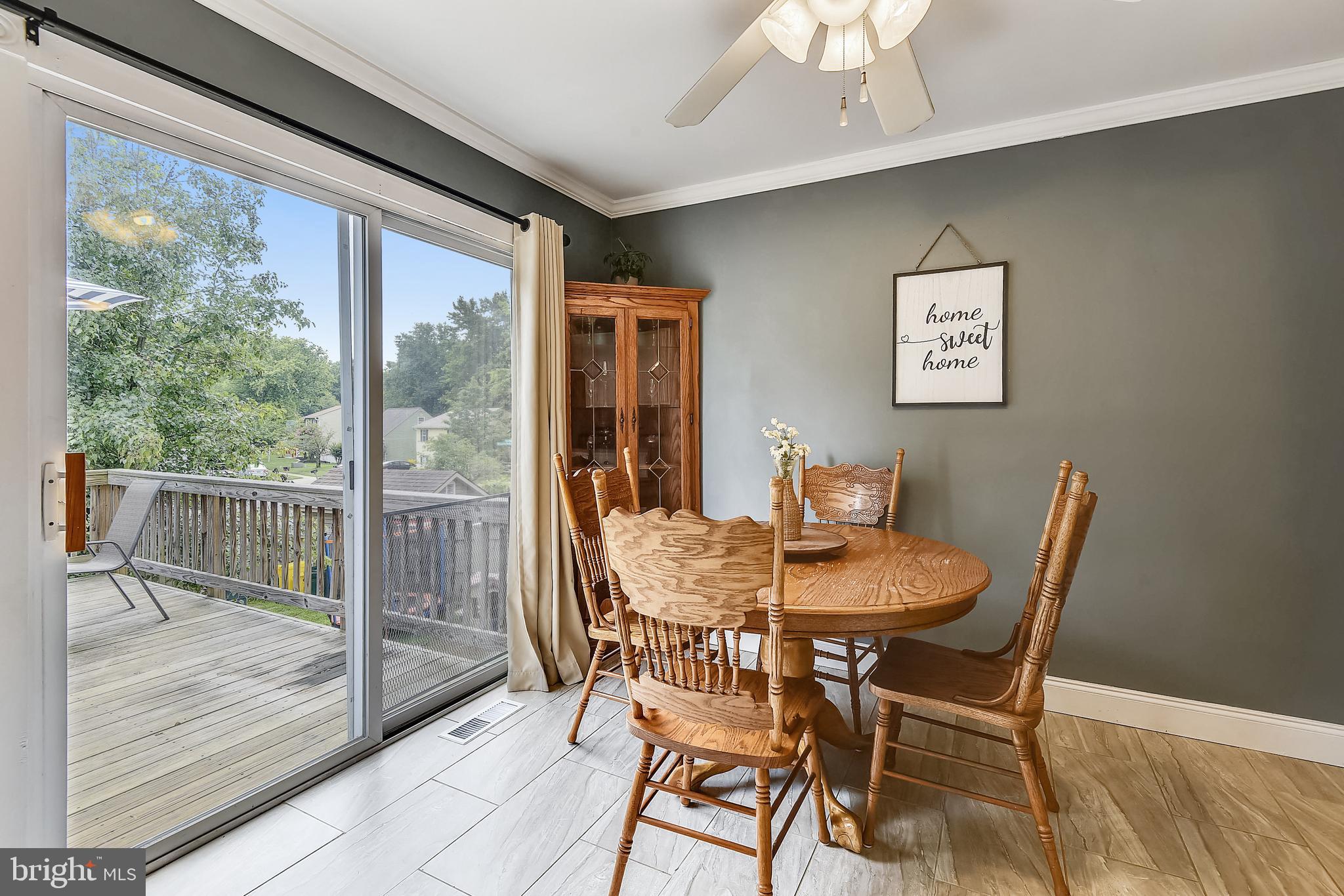 WHISPERING WOODS - Residential